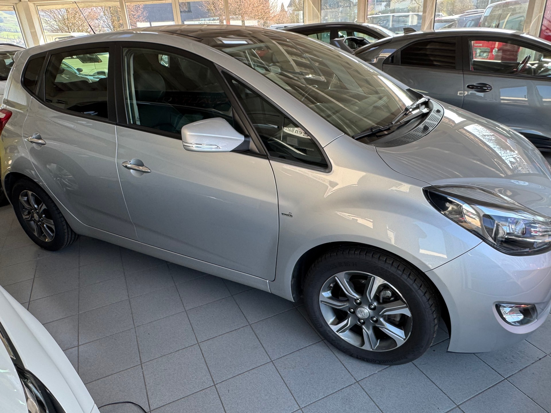 HYUNDAI iX20 1.6 Vertex Automatic-image-1