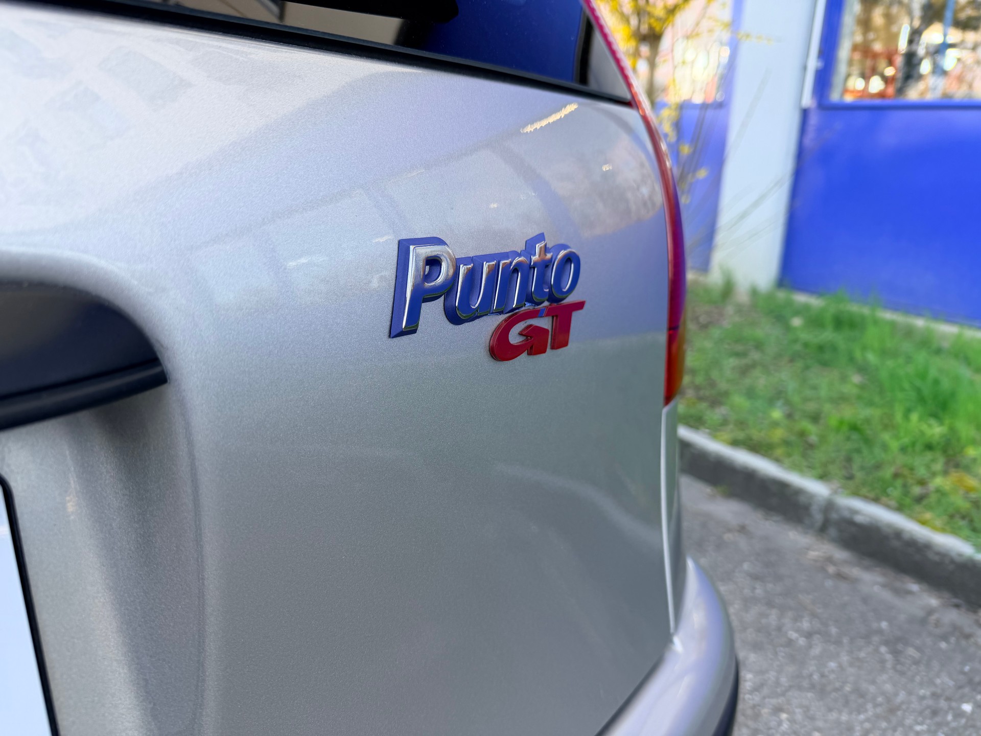 FIAT Punto GT-image-5