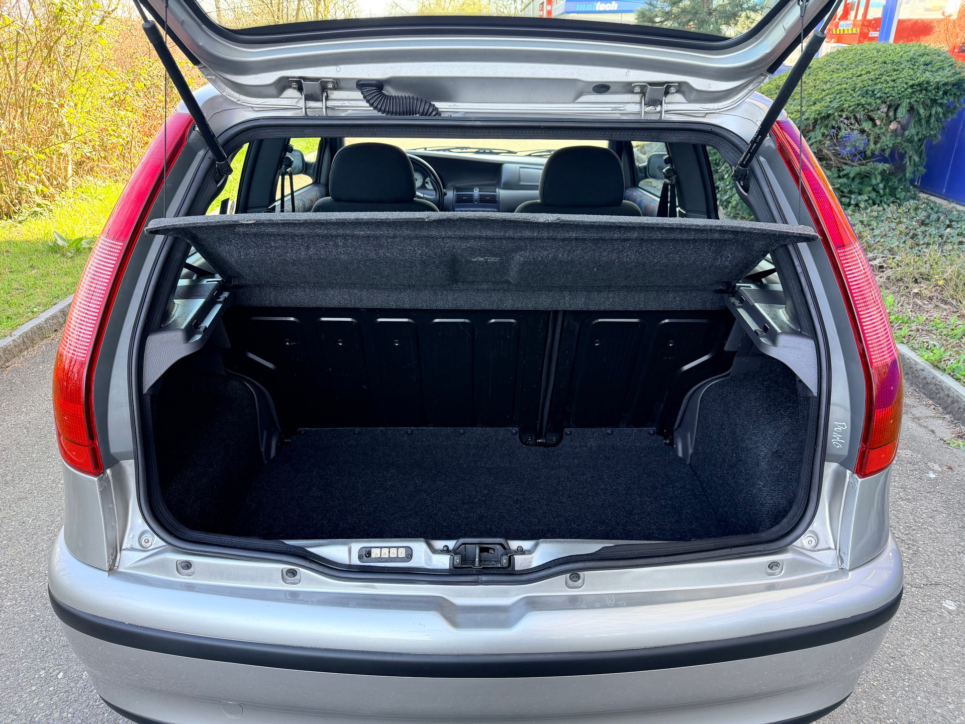 FIAT Punto GT-image-10