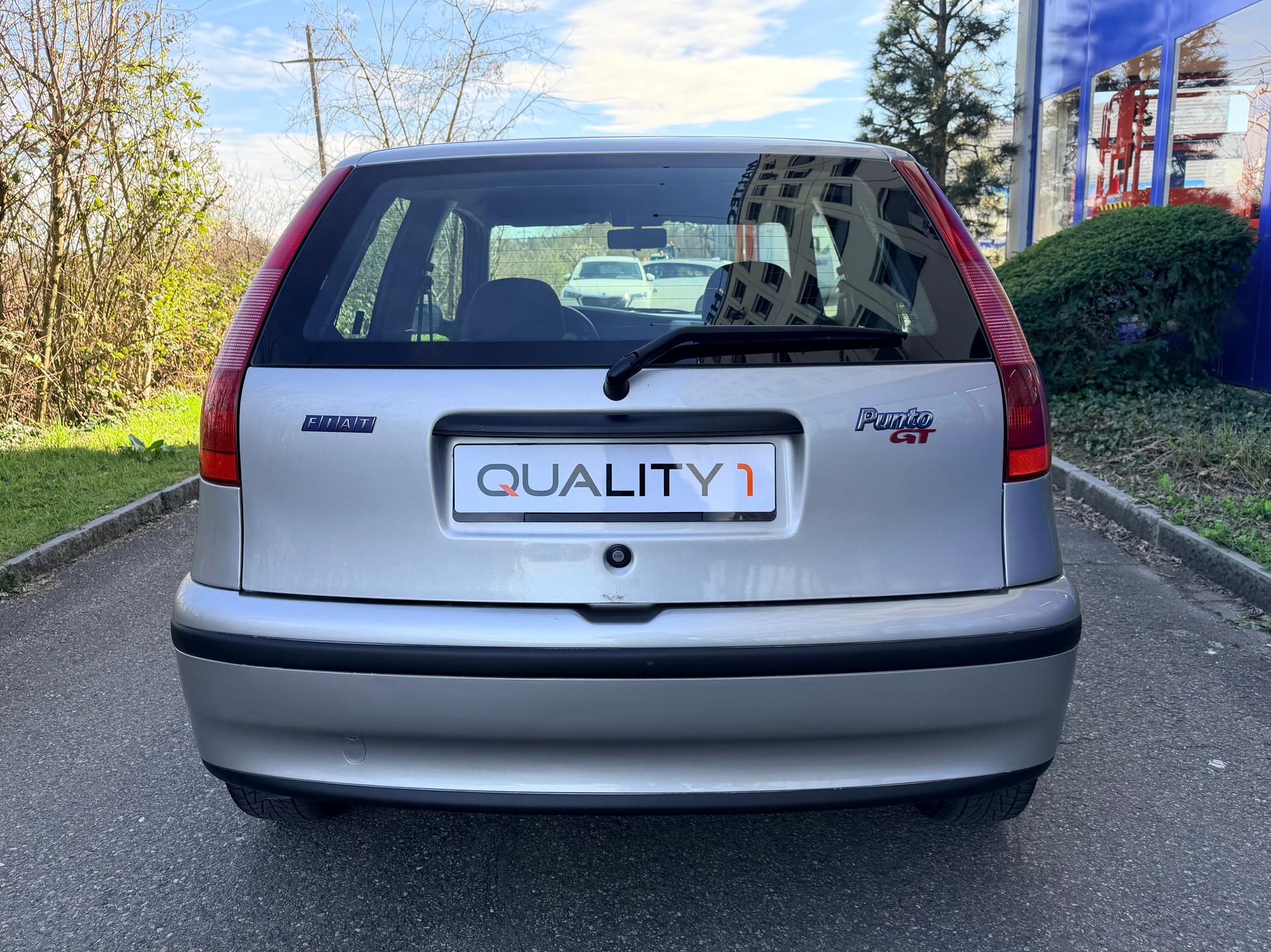 FIAT Punto GT-image-4