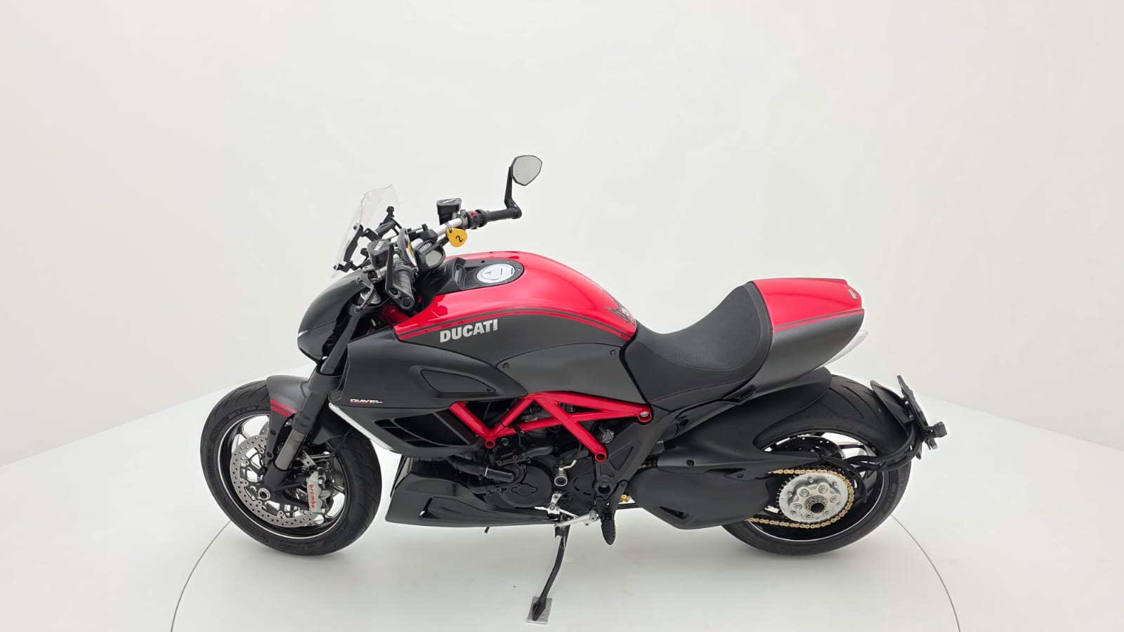 DUCATI Diavel 1200 Carbon-image-5