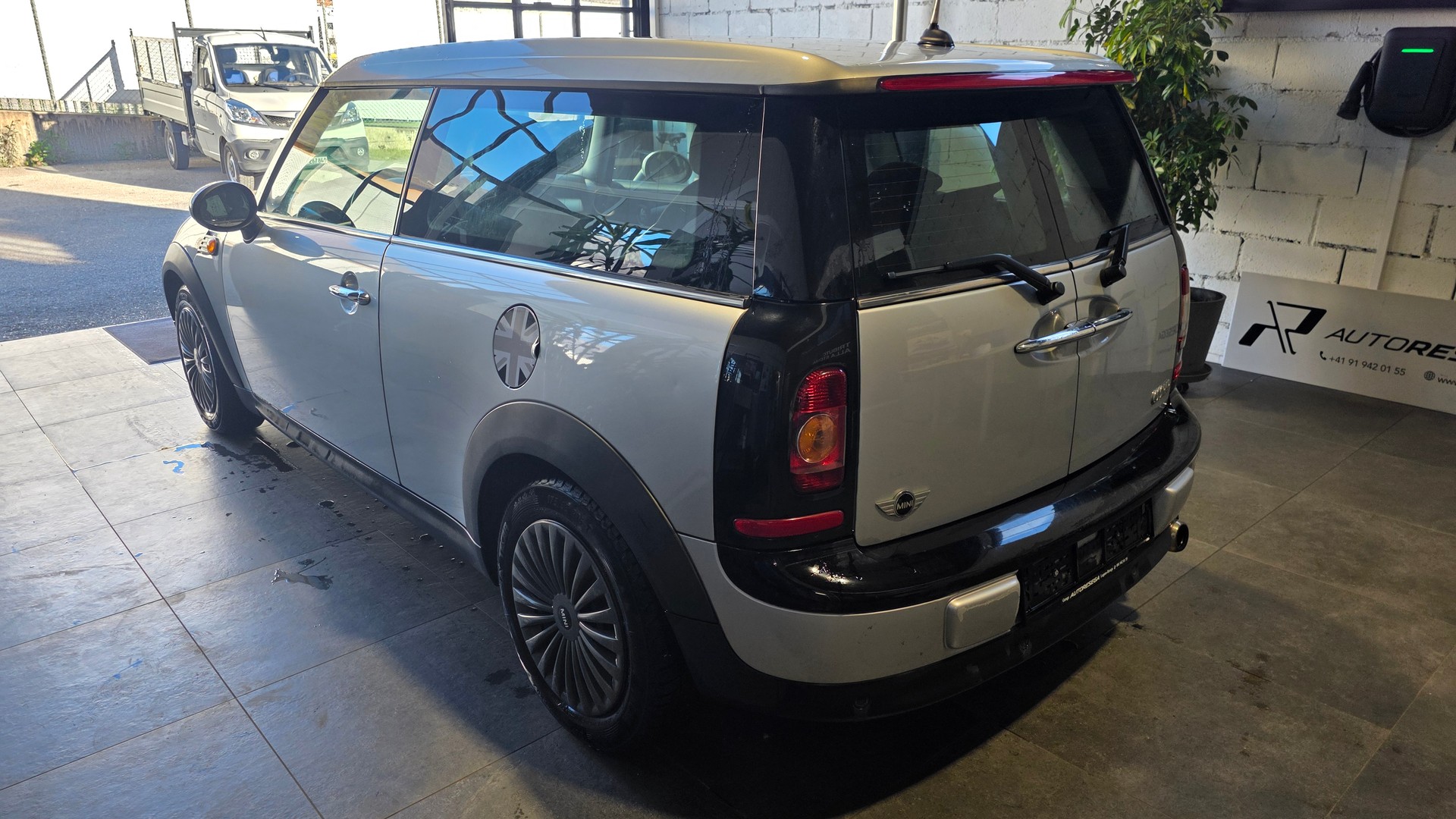 MINI Clubman Cooper-image-5