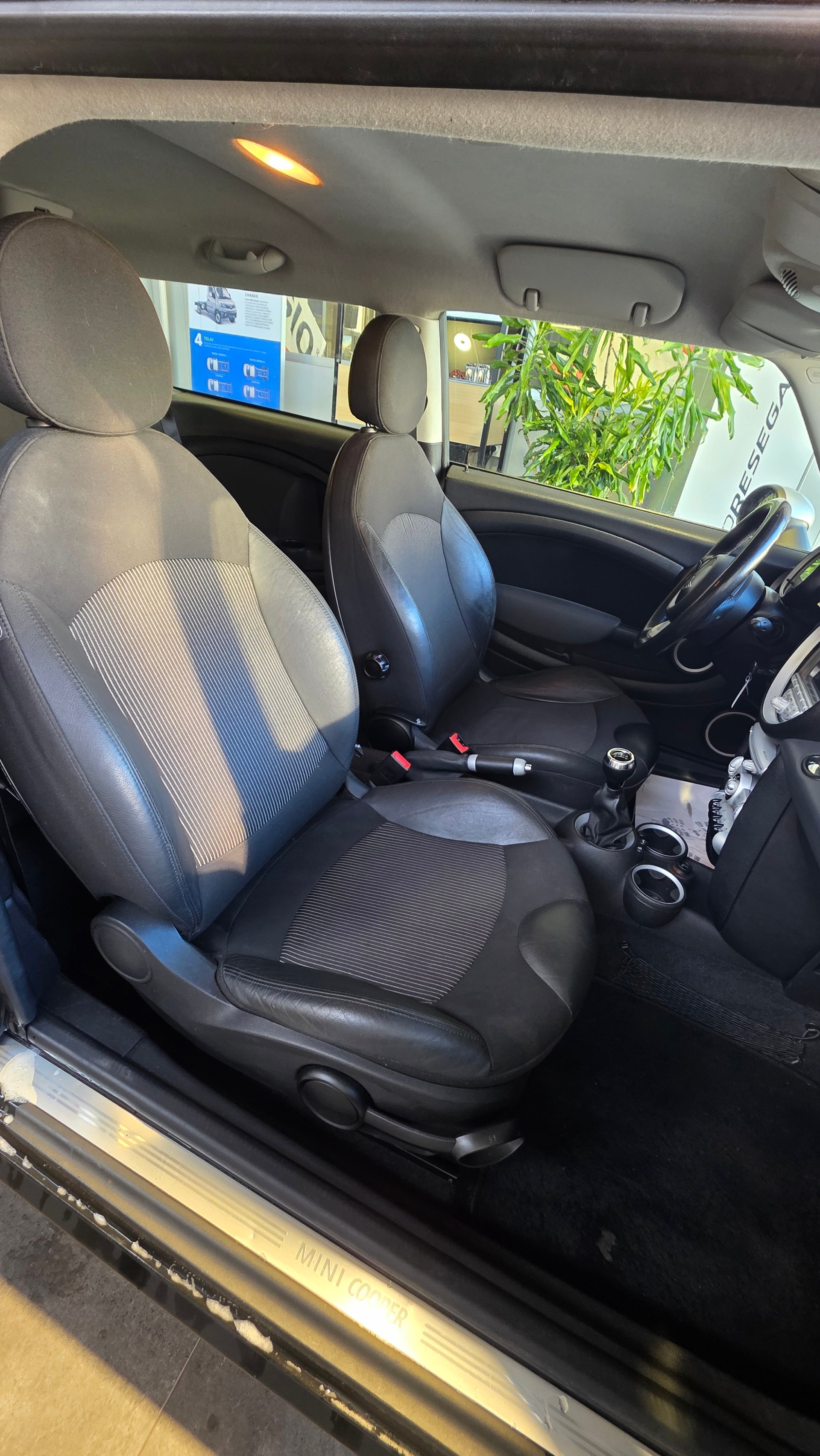 MINI Clubman Cooper-image-9