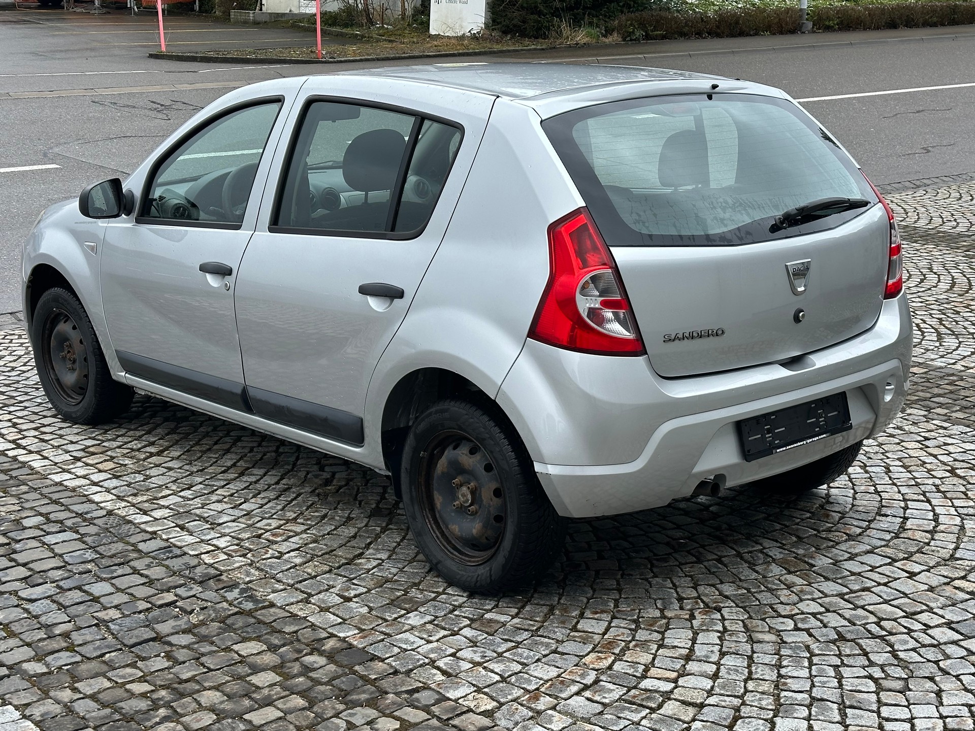 DACIA Sandero 1.2 Ambiance-image-4