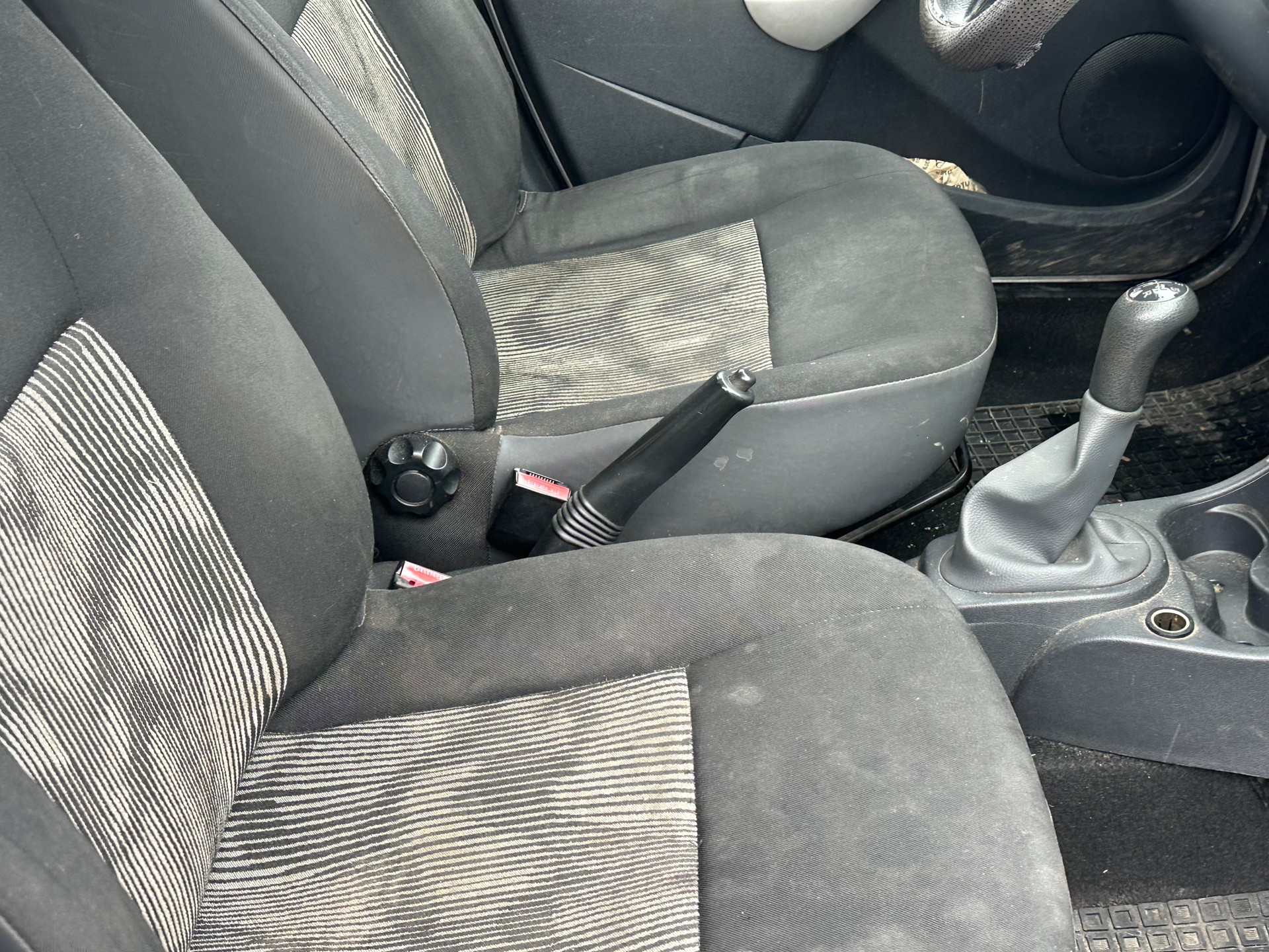 DACIA Sandero 1.2 Ambiance-image-12