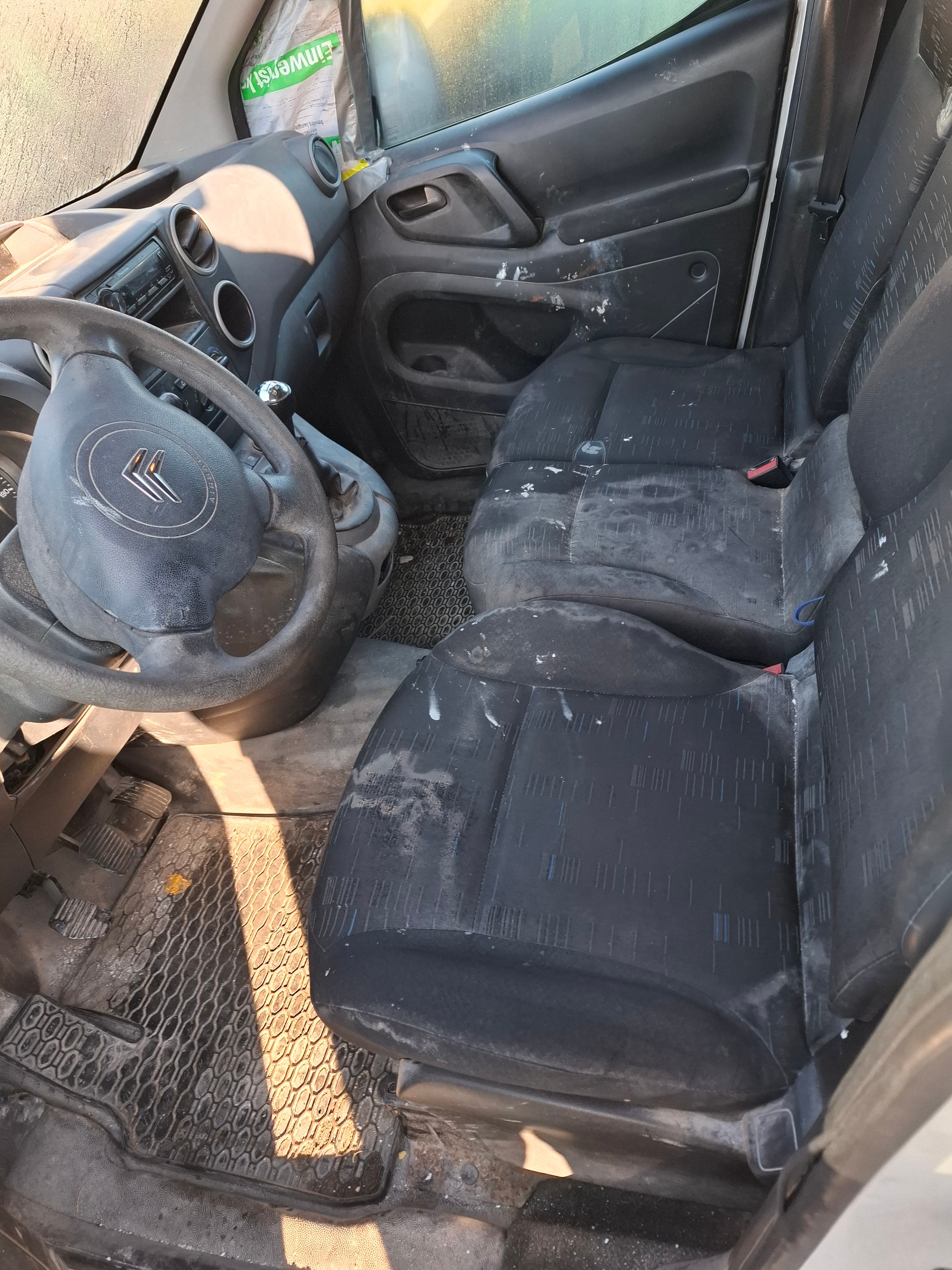 CITROEN Berlingo 1.6 HDi 600 Komfort (Confort)-image-2