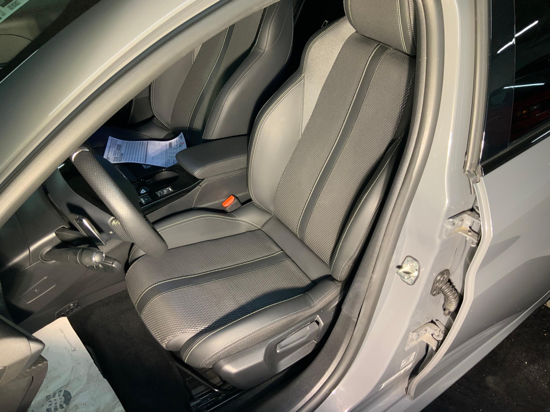 PEUGEOT 208 1.2 Hybrid 145 GT-image-11
