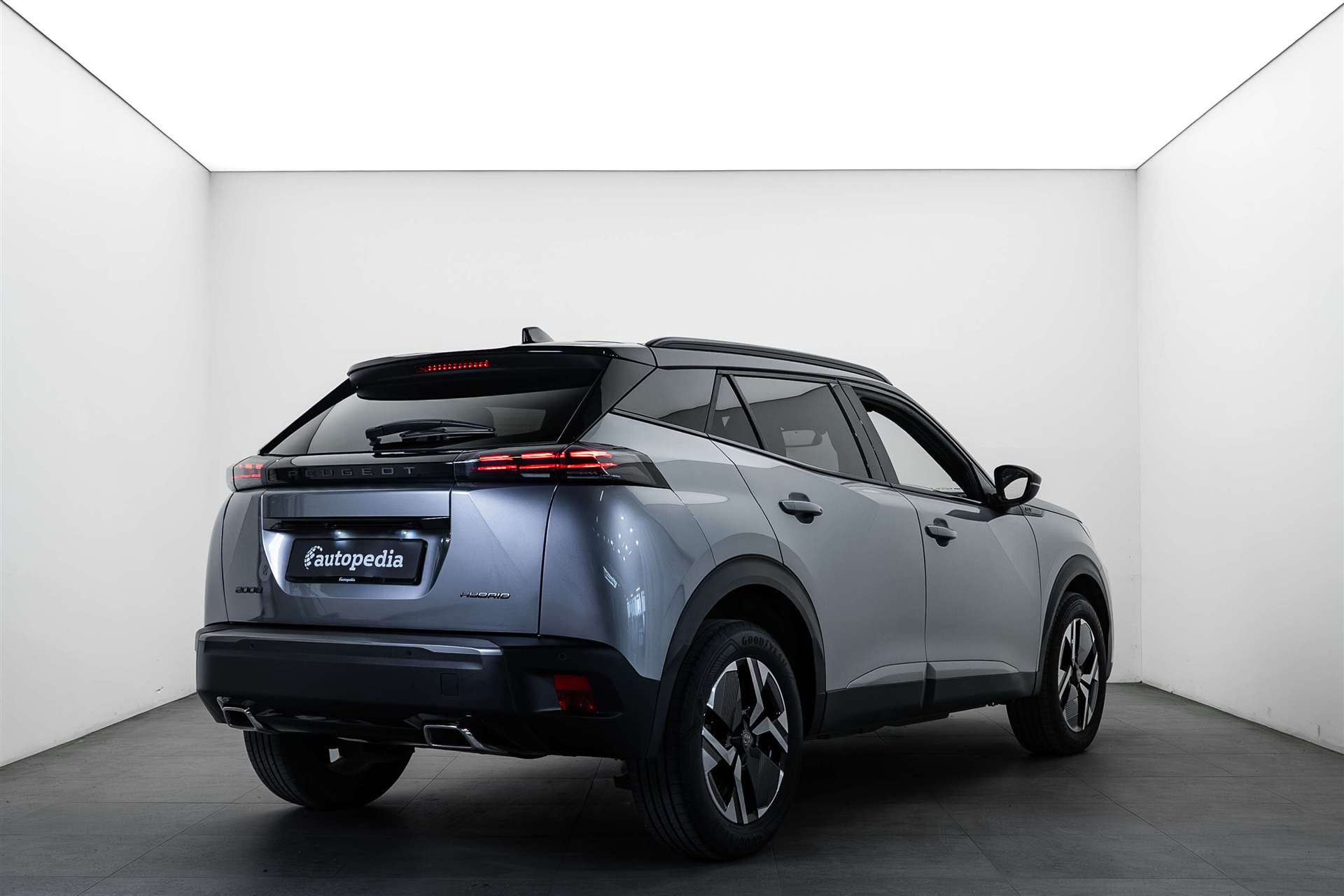 PEUGEOT 2008 1.2 145 MHEV GT Automat-showroom-element-2