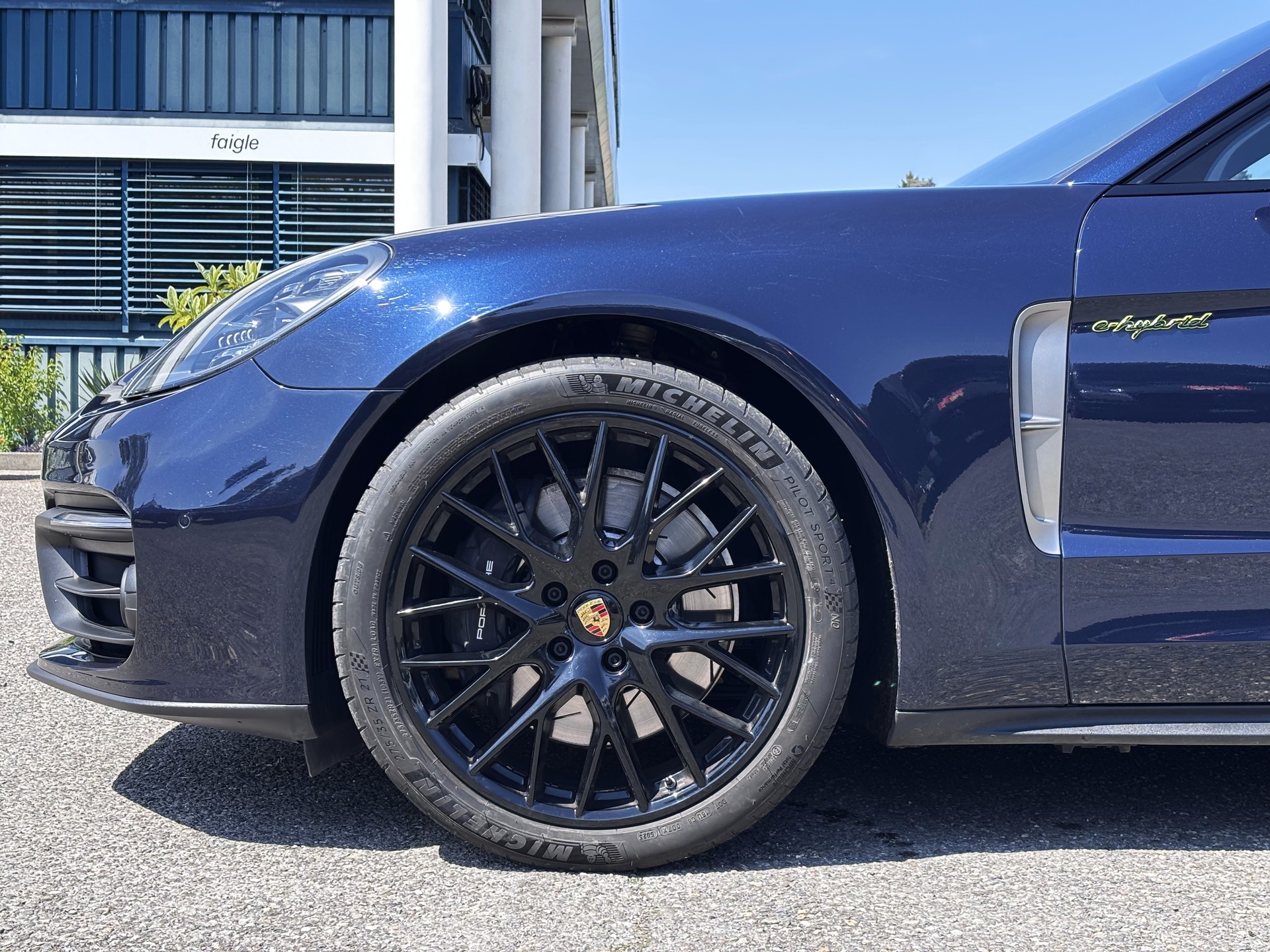 PORSCHE Panamera 4 E-Hybrid Sport Turismo Platinum Edition PDK-image-8