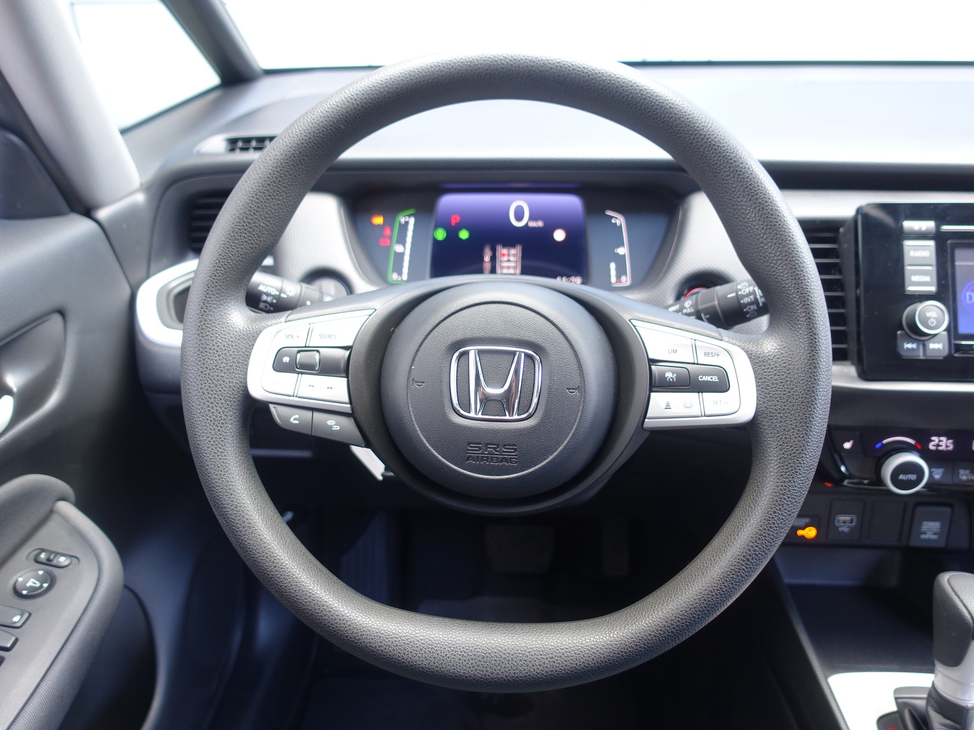 HONDA Jazz 1.5i-MMD Executive E-CVT-image-11
