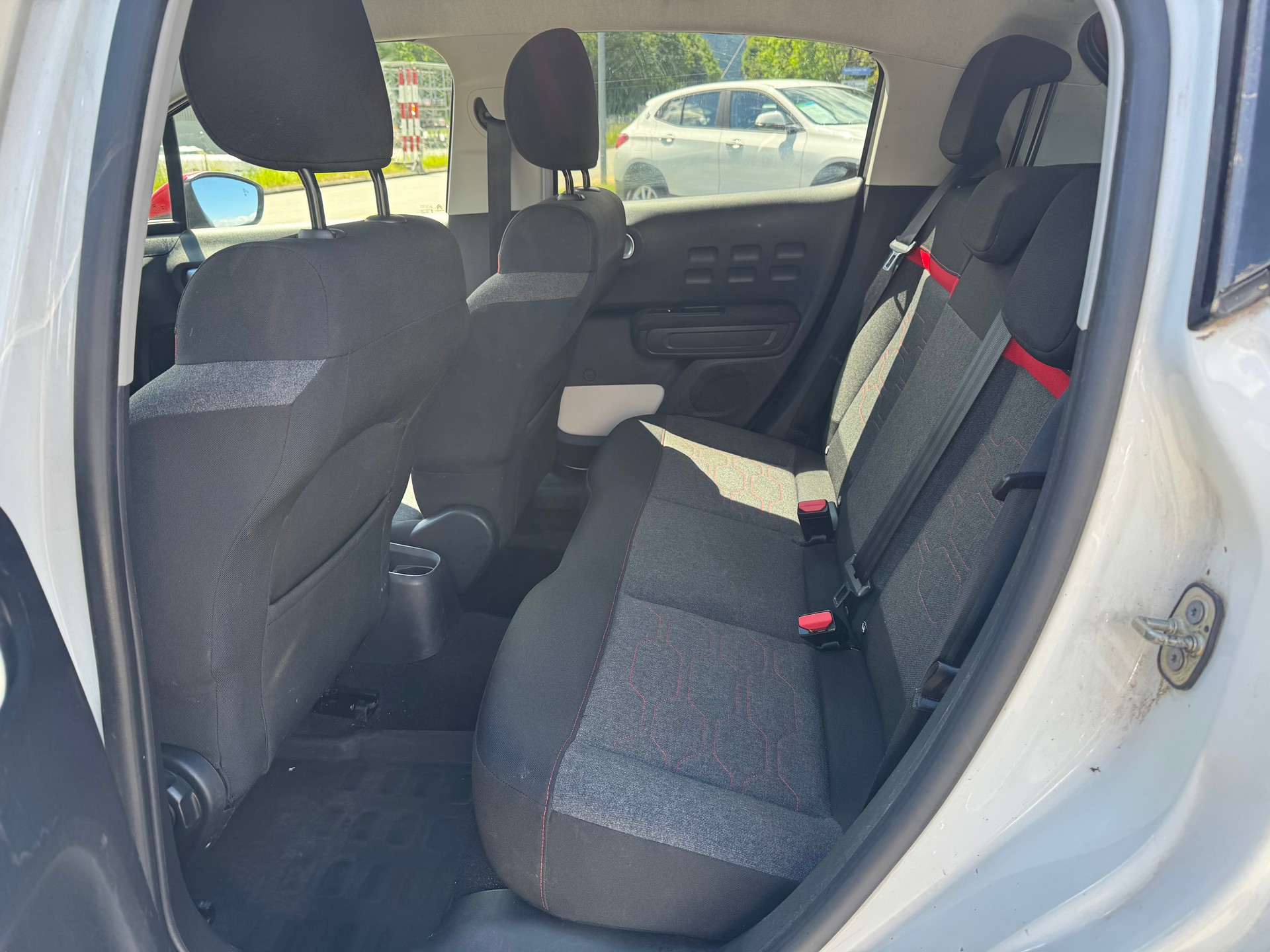 CITROEN C3 1.2i PureTech Shine-image-7