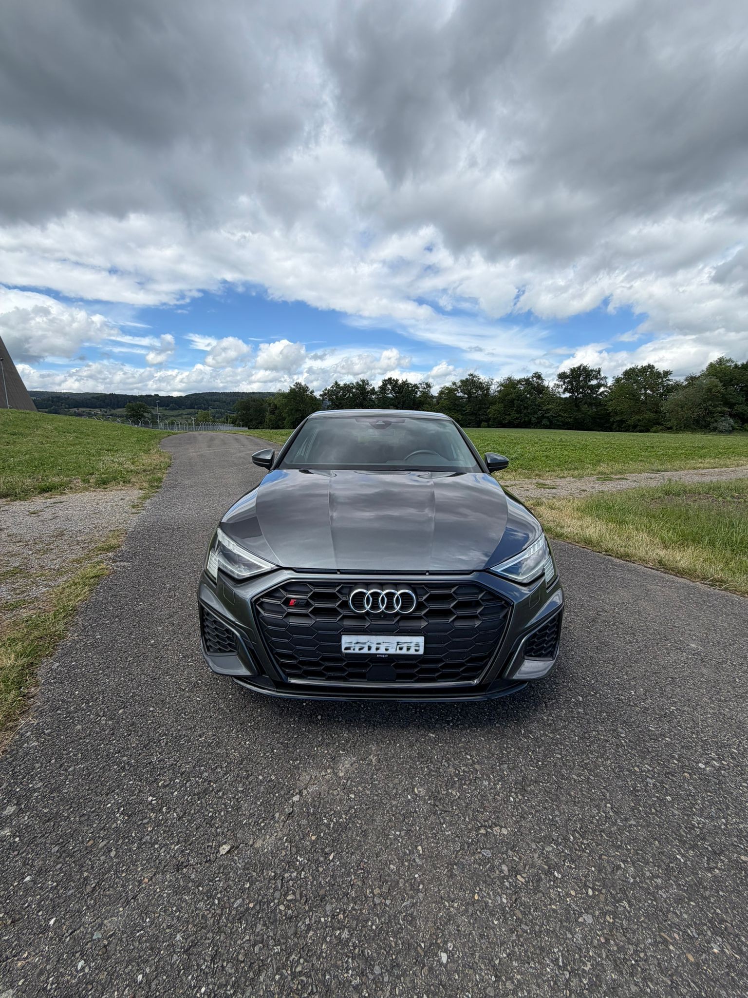 AUDI S3 Sportback 2.0 TFSI quattro S-tronic-image-2