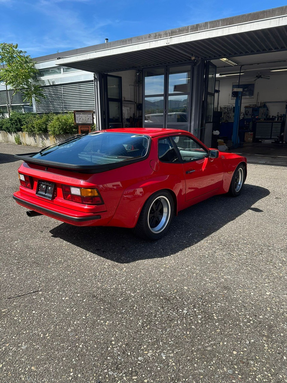 PORSCHE 924 Carrera GT-showroom-element-2