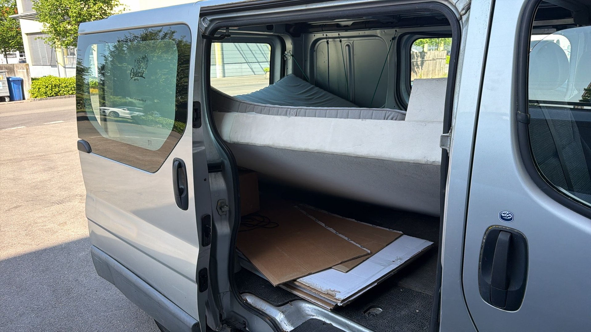 RENAULT Trafic 2.5 dCi 2.9t L2H1-image-9