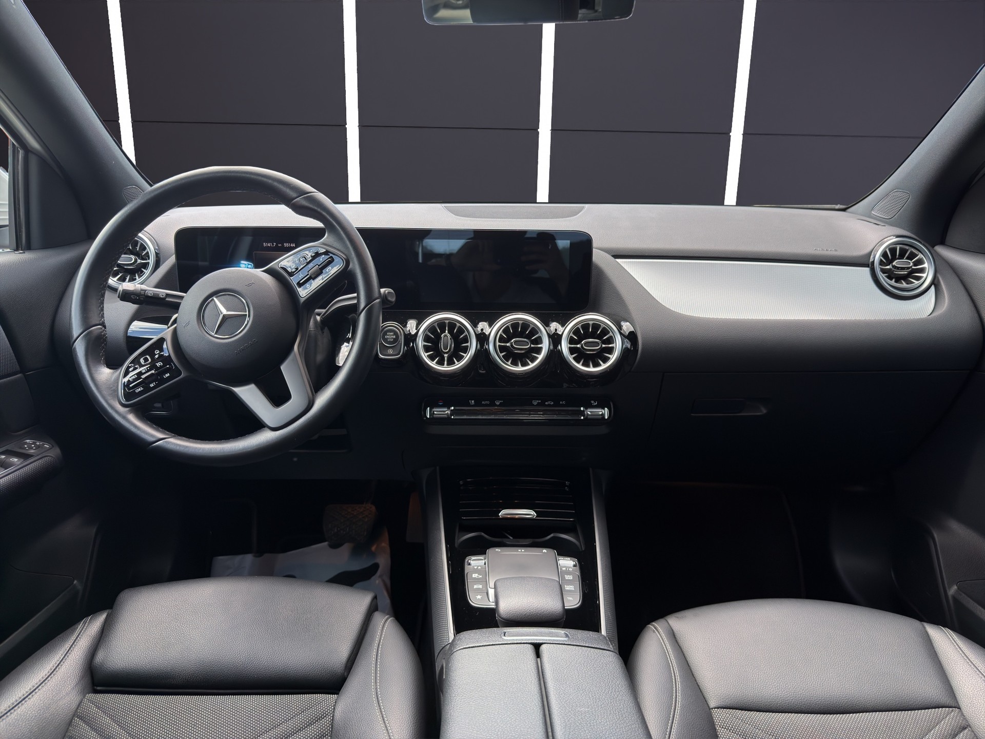 MERCEDES-BENZ GLA 200 Style-image-7