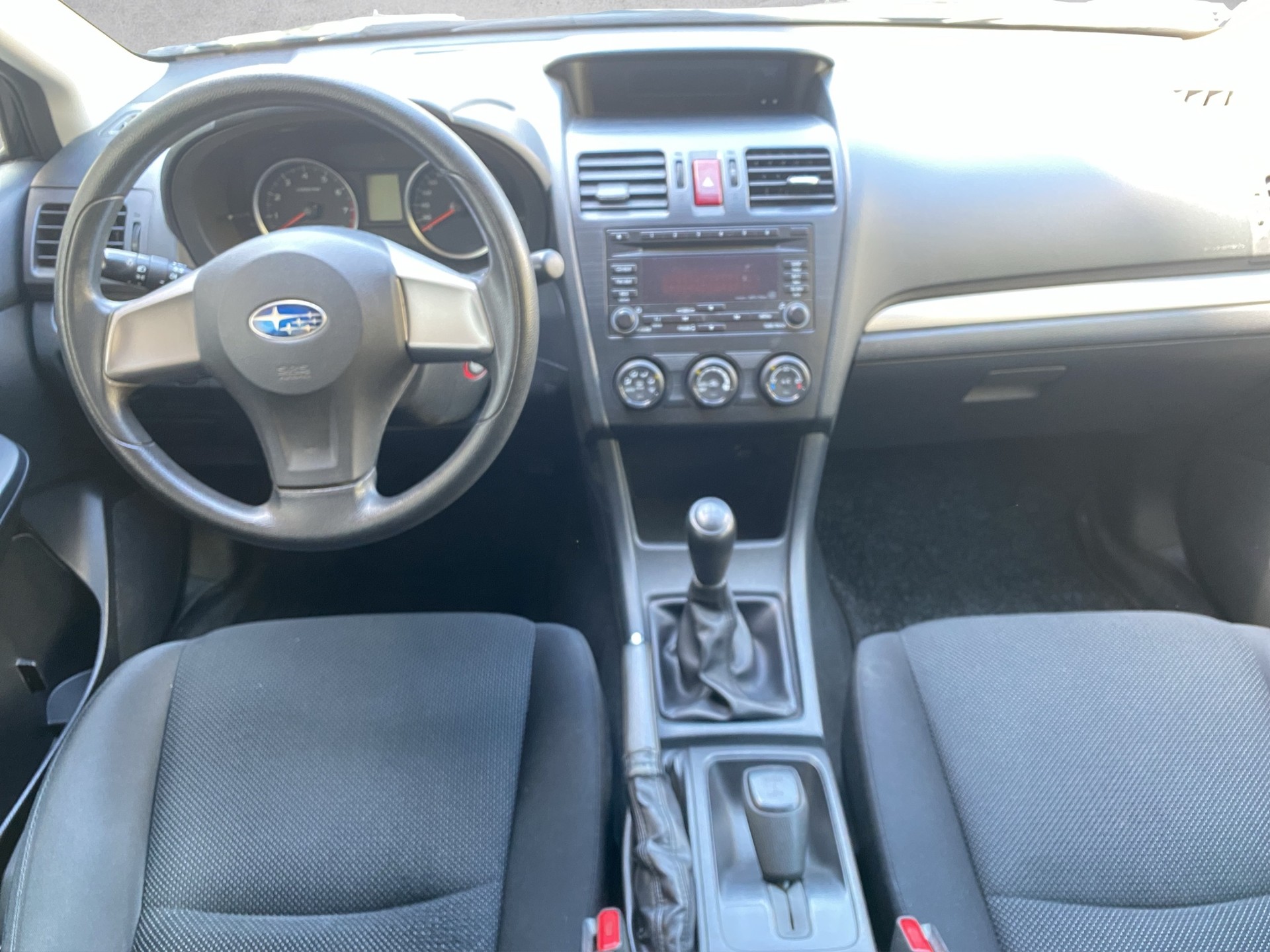 SUBARU Impreza 1.6 Swiss one-image-10
