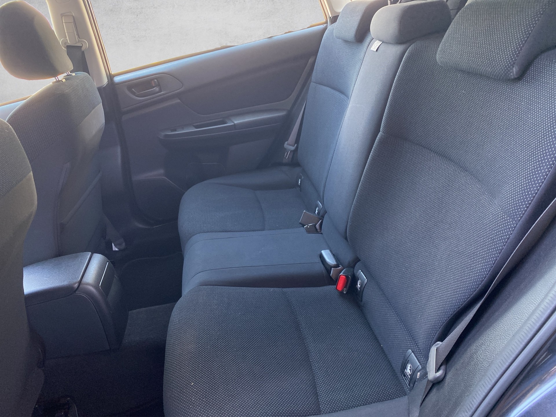 SUBARU Impreza 1.6 Swiss one-image-9