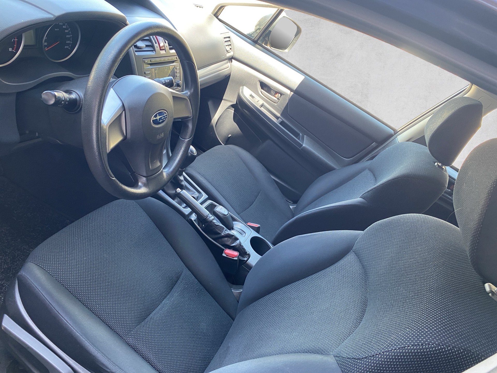 SUBARU Impreza 1.6 Swiss one-image-8