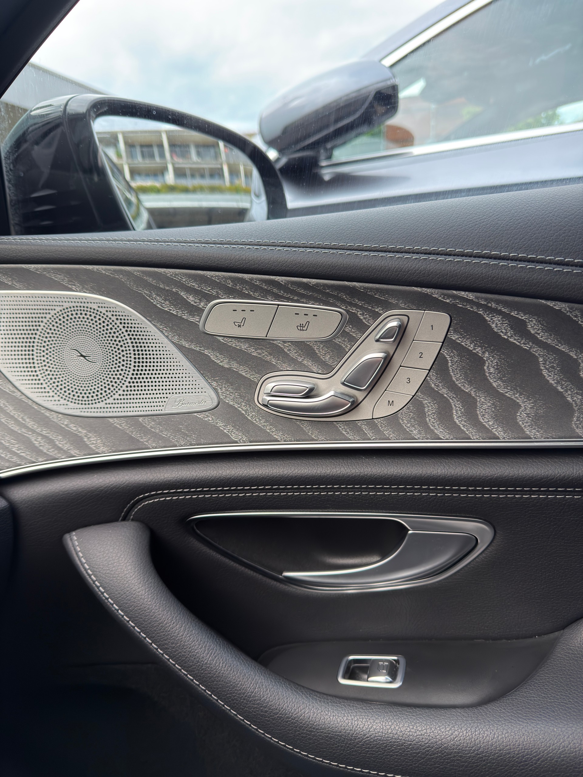 MERCEDES-BENZ CLS 450 AMG Line 4matic-image-9