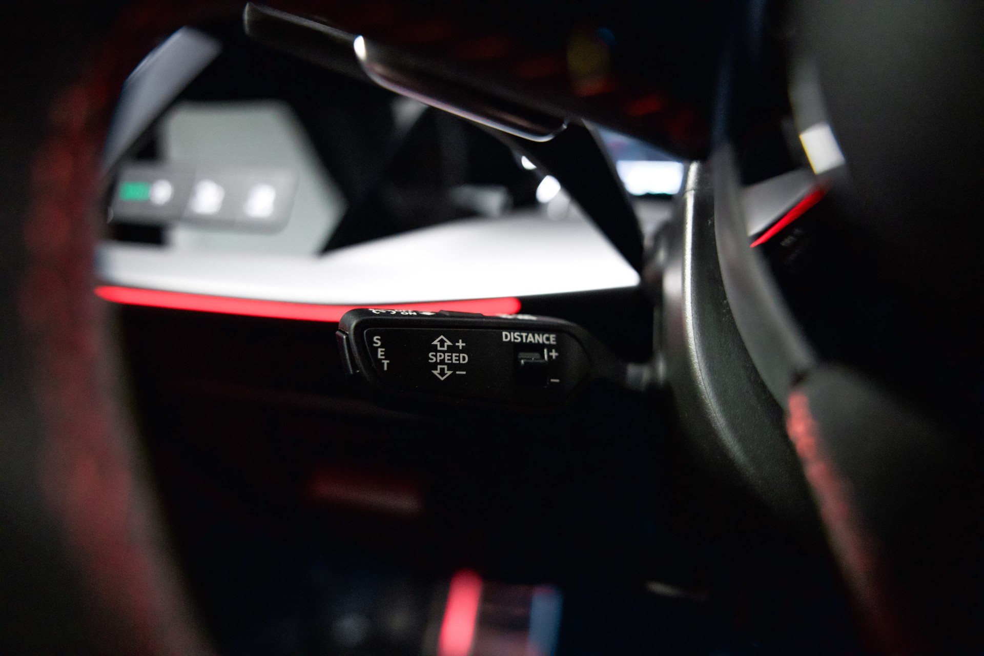 AUDI RS3 Sportback 2.5 TSI quattro S-tronic-image-24