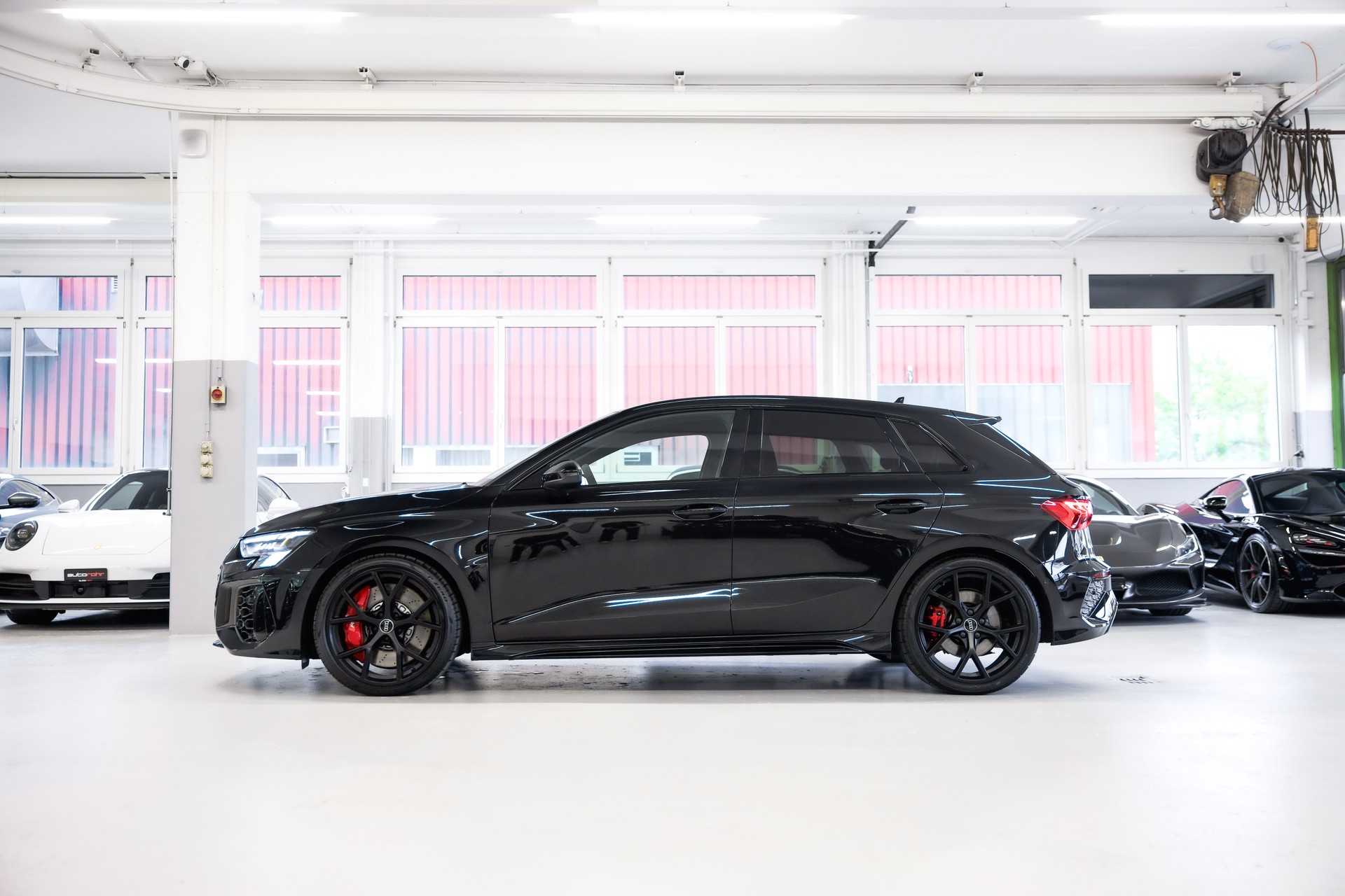 AUDI RS3 Sportback 2.5 TSI quattro S-tronic-image-4