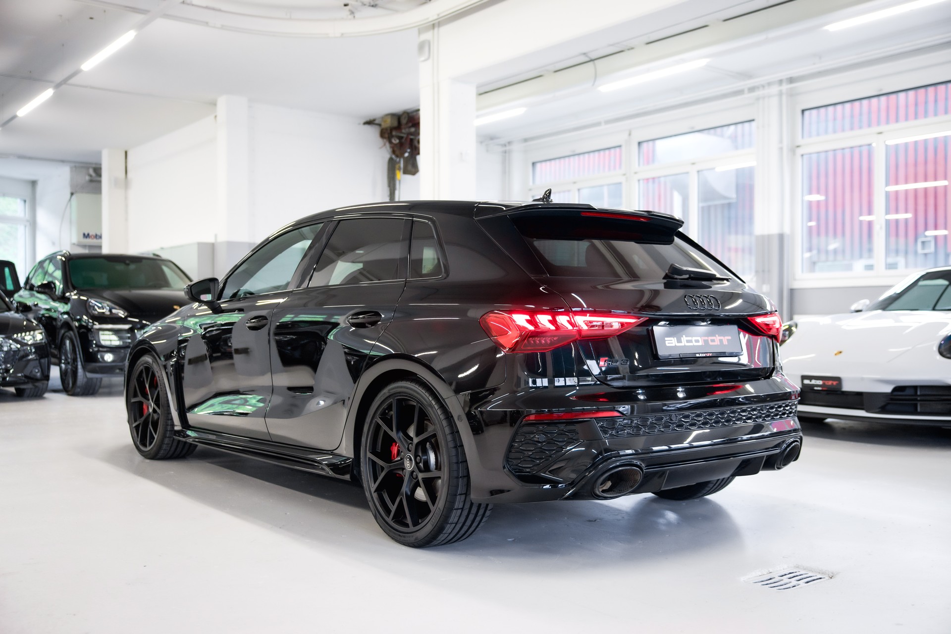 AUDI RS3 Sportback 2.5 TSI quattro S-tronic-image-6