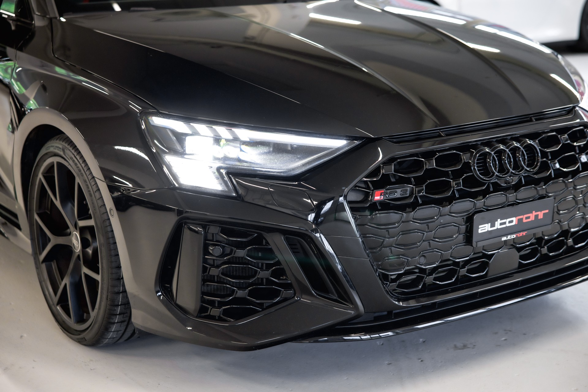 AUDI RS3 Sportback 2.5 TSI quattro S-tronic-image-15