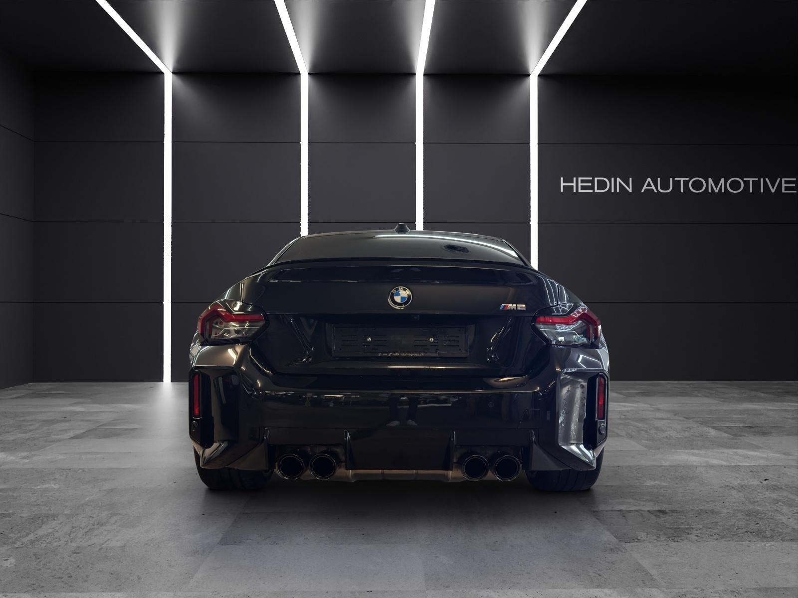 BMW M2 Coupé-showroom-element-3