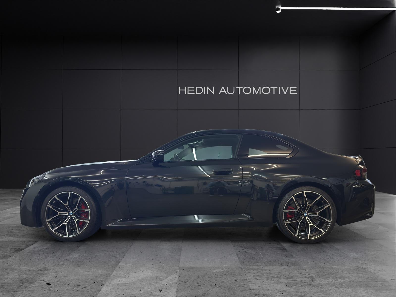 BMW M2 Coupé-showroom-element-1