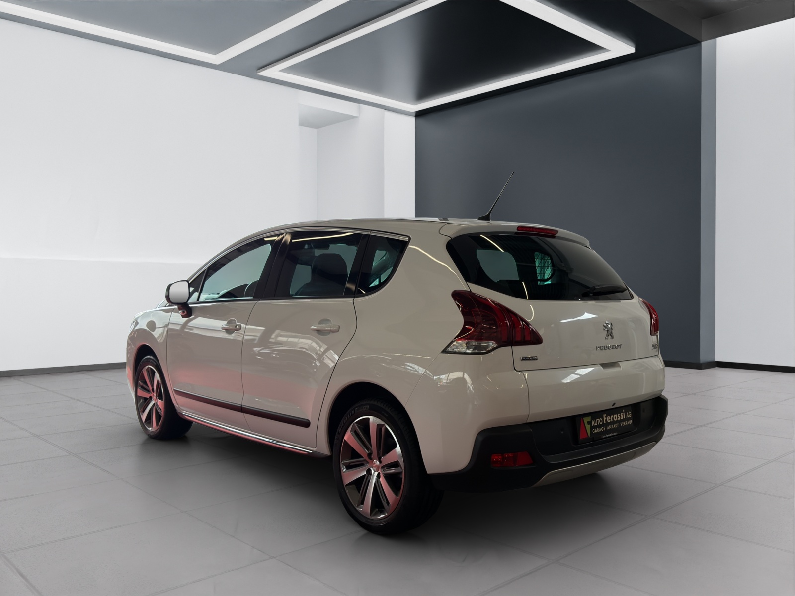 PEUGEOT 3008 1.2 Pure Tech Allure-showroom-element-3