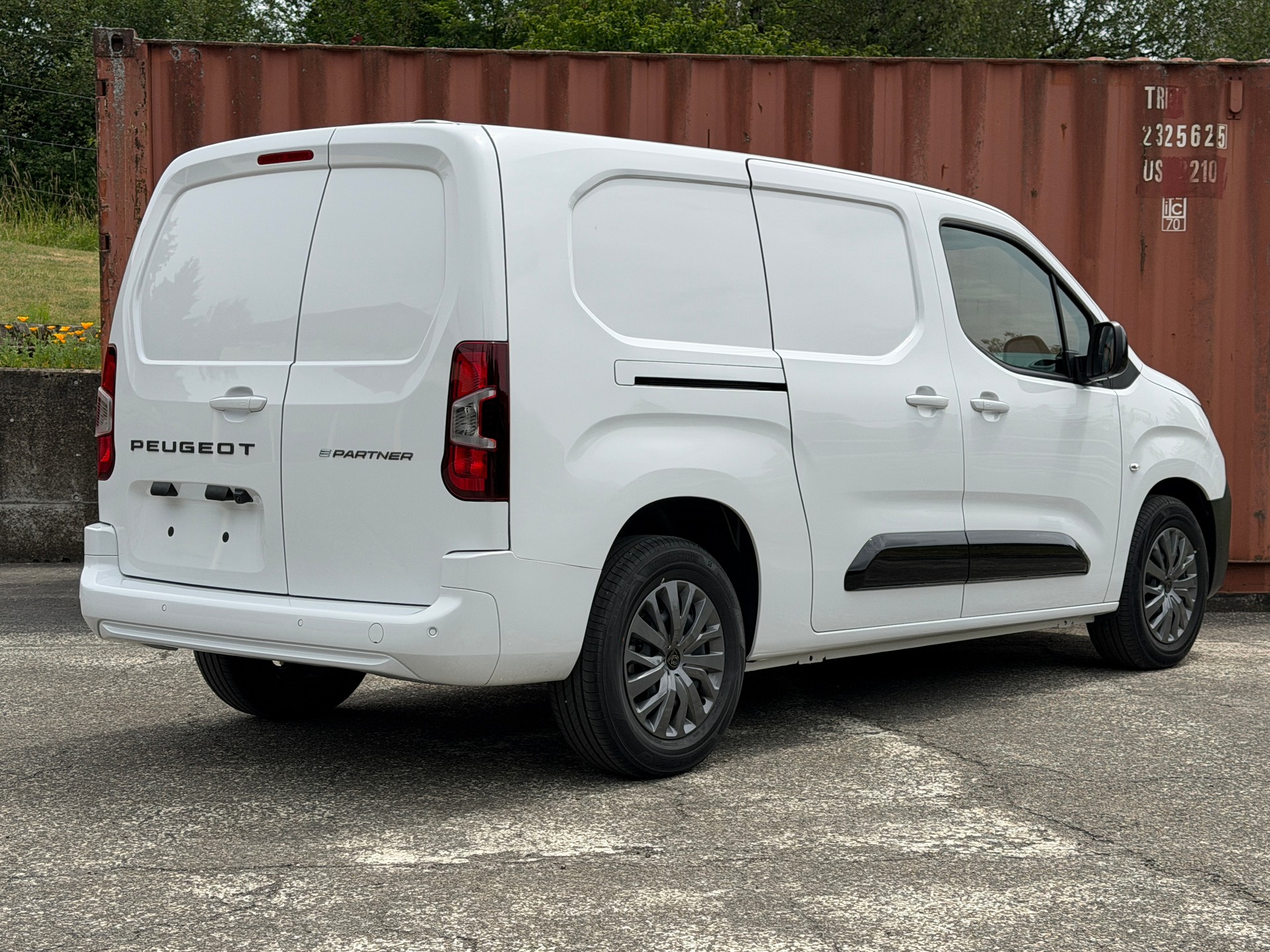 PEUGEOT e-Partner Kaw. Long 50 kWh 🔋-showroom-element-1