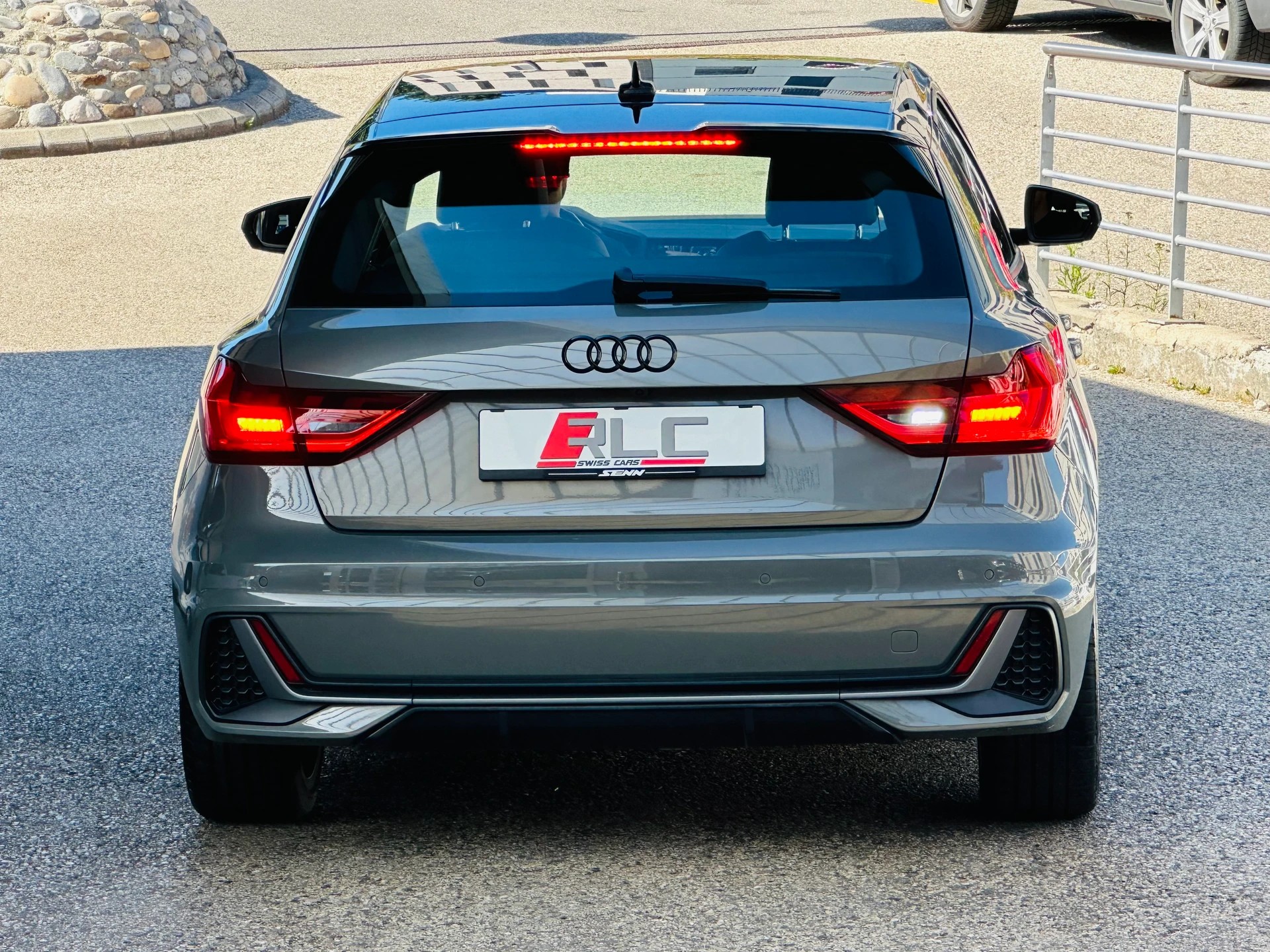 AUDI A1 Sportback 30 TFSI S Line Attraction S-tronic-image-9