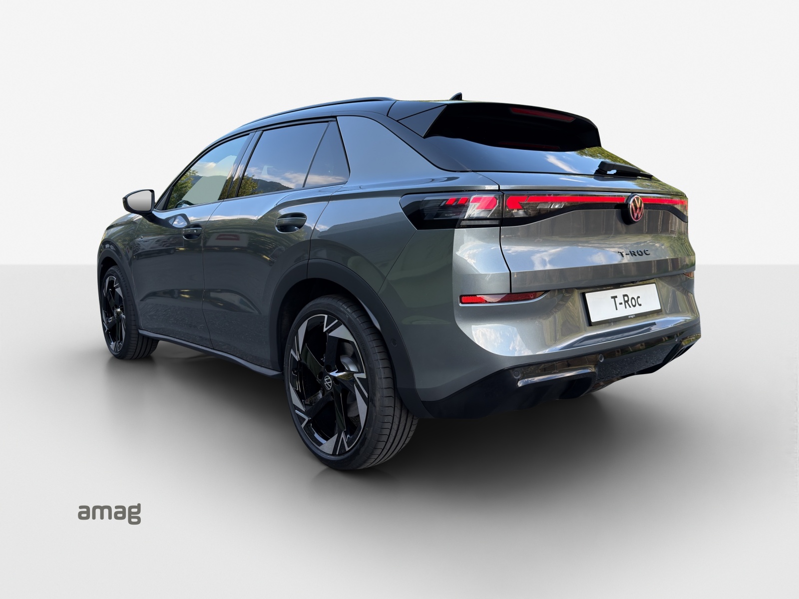 VW T-Roc 1.5 eTSI mHEV R-Line DSG-showroom-element-2