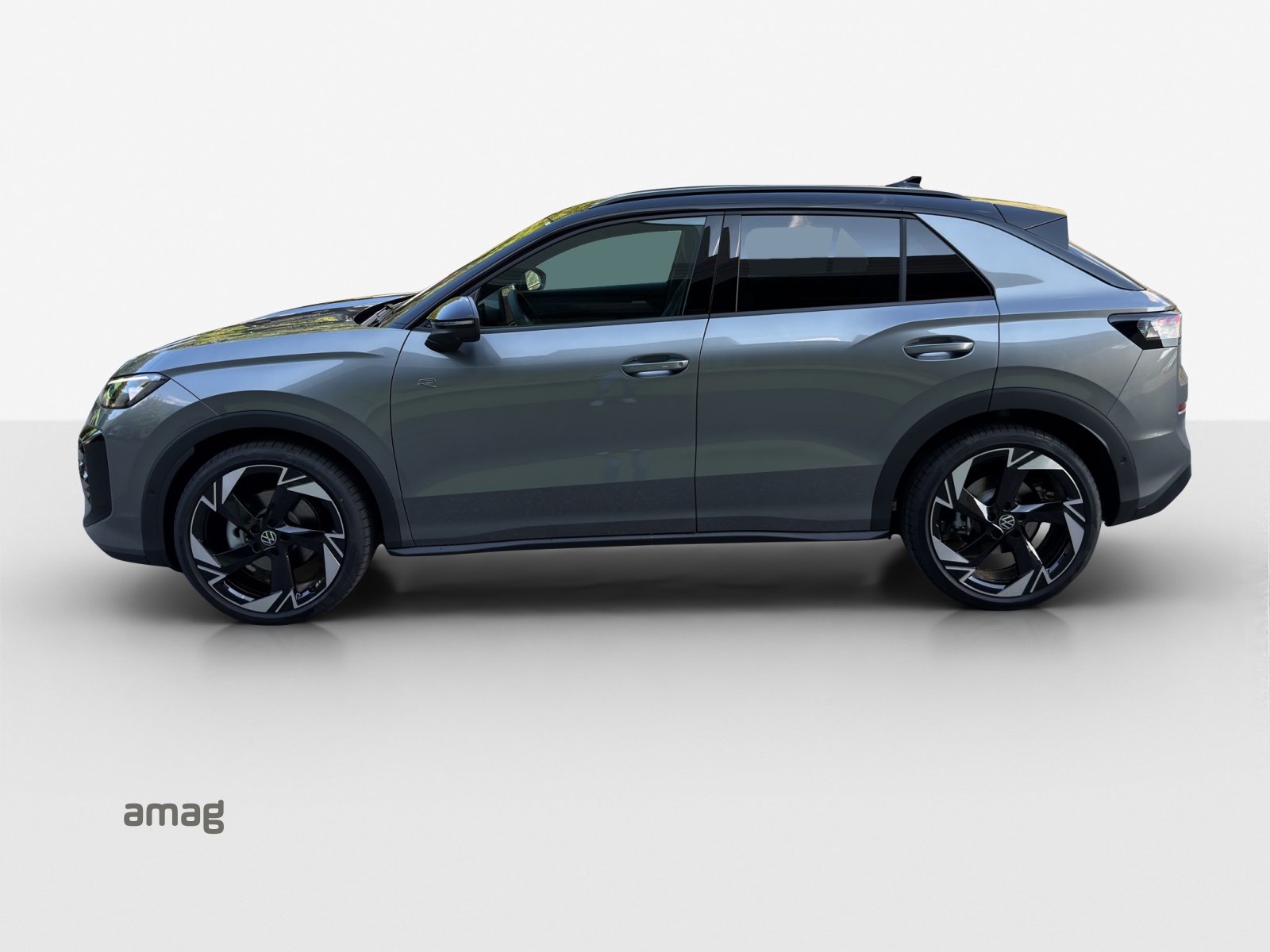 VW T-Roc 1.5 eTSI mHEV R-Line DSG-showroom-element-1