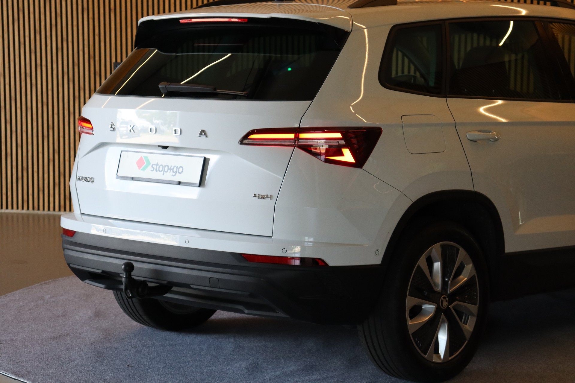 SKODA Karoq 2.0 TDI Style 4x4 DSG-image-6