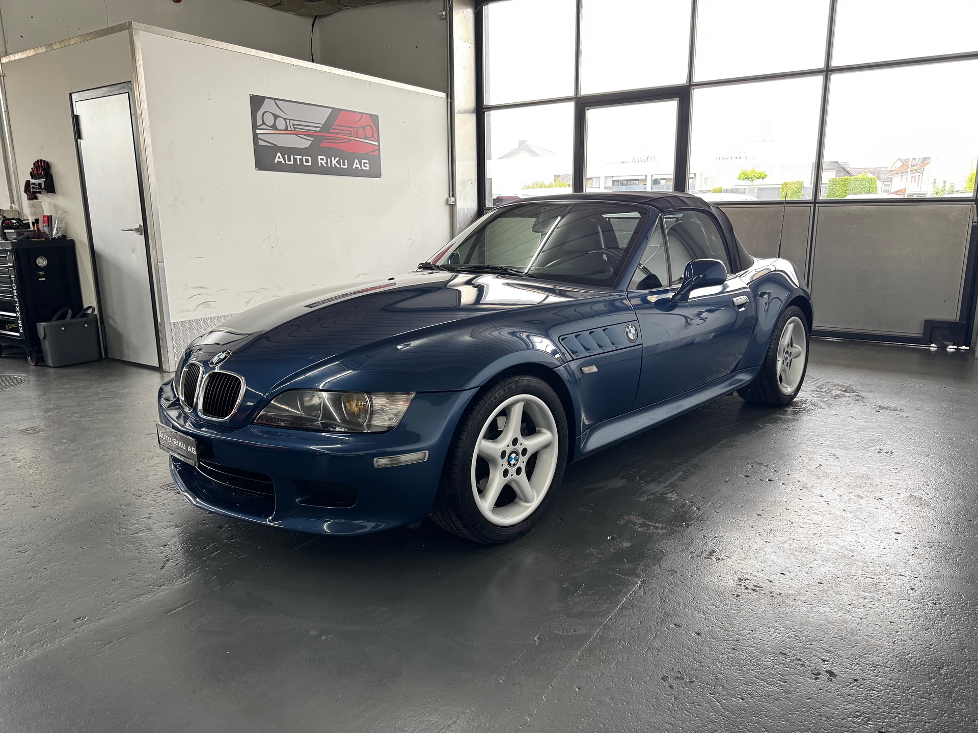 BMW Z3 2.0i Roadster-image-10