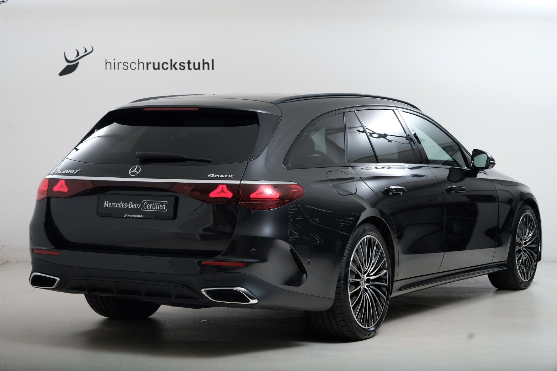 MERCEDES-BENZ E 200 T 9G-Tronic 4Matic-showroom-element-3