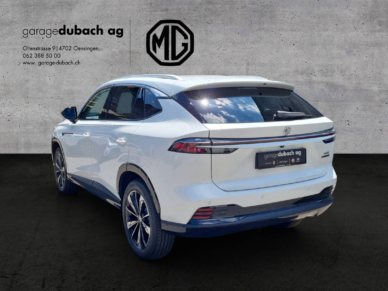 MG HS 1.5 Hybrid Luxury-showroom-element-3