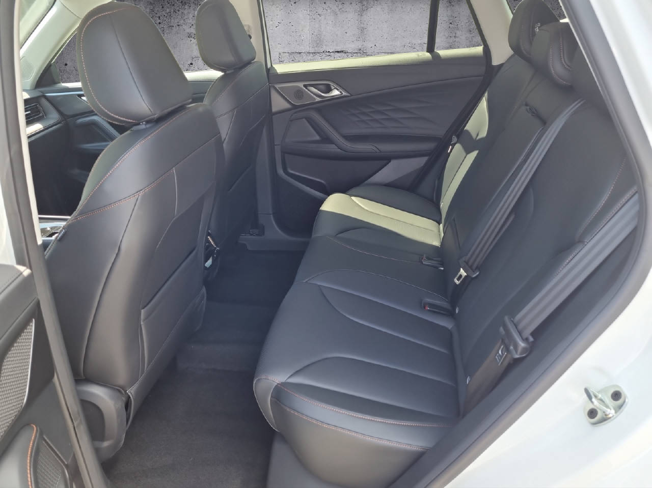 MG HS 1.5 Hybrid Luxury-image-7
