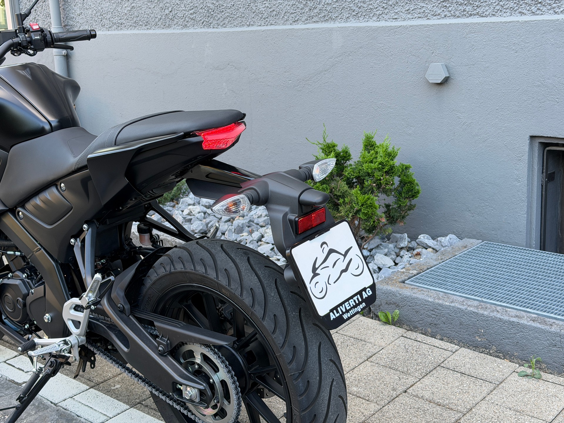 YAMAHA MT-125 ABS-image-4