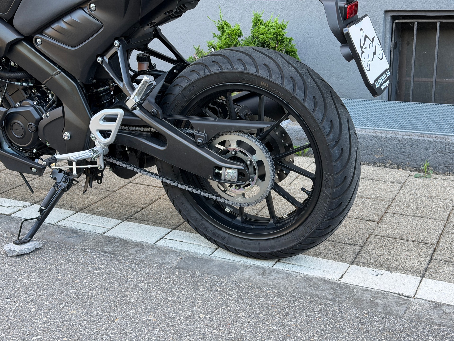 YAMAHA MT-125 ABS-image-3