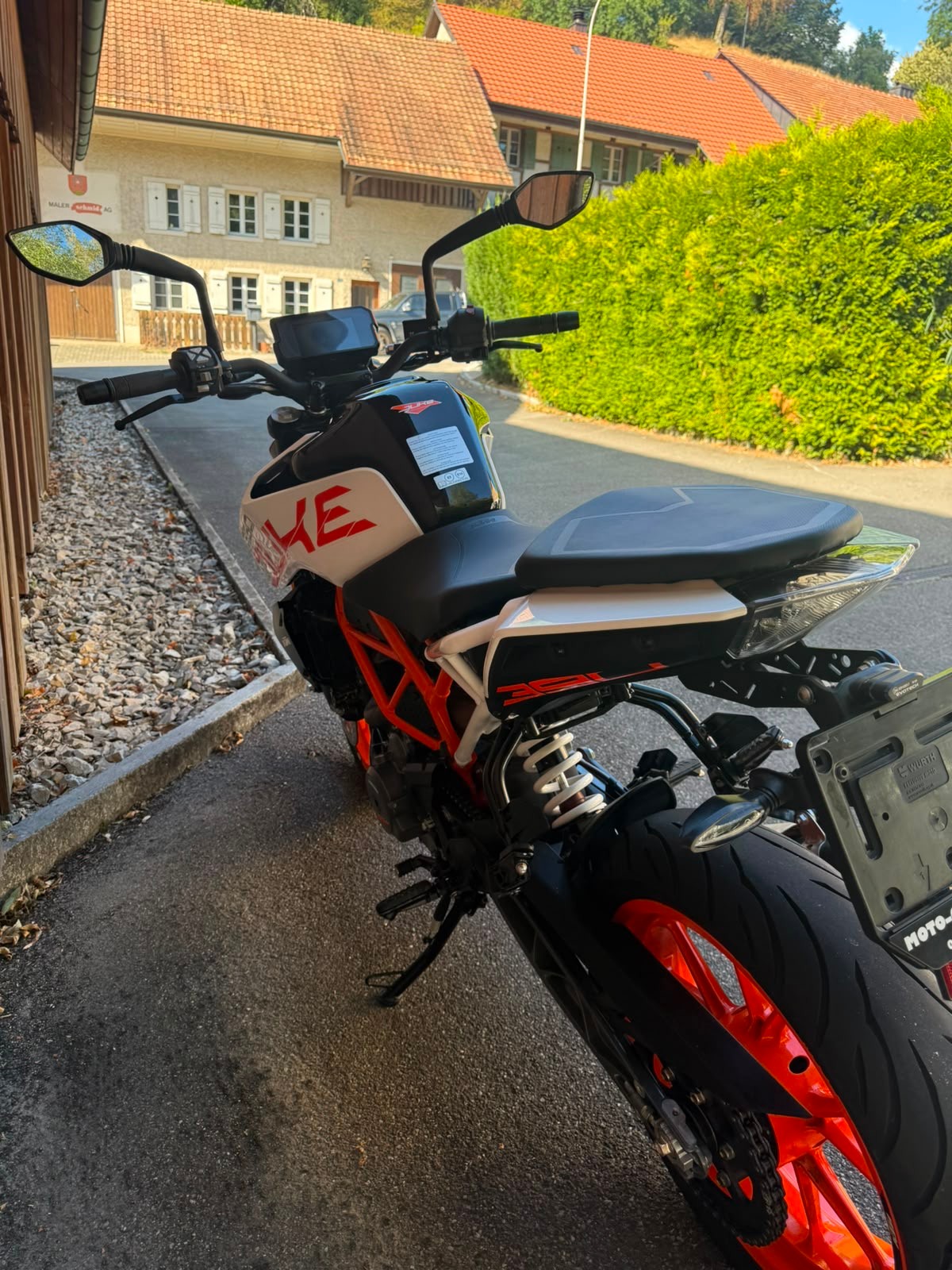 KTM 390 Duke ABS-image-3