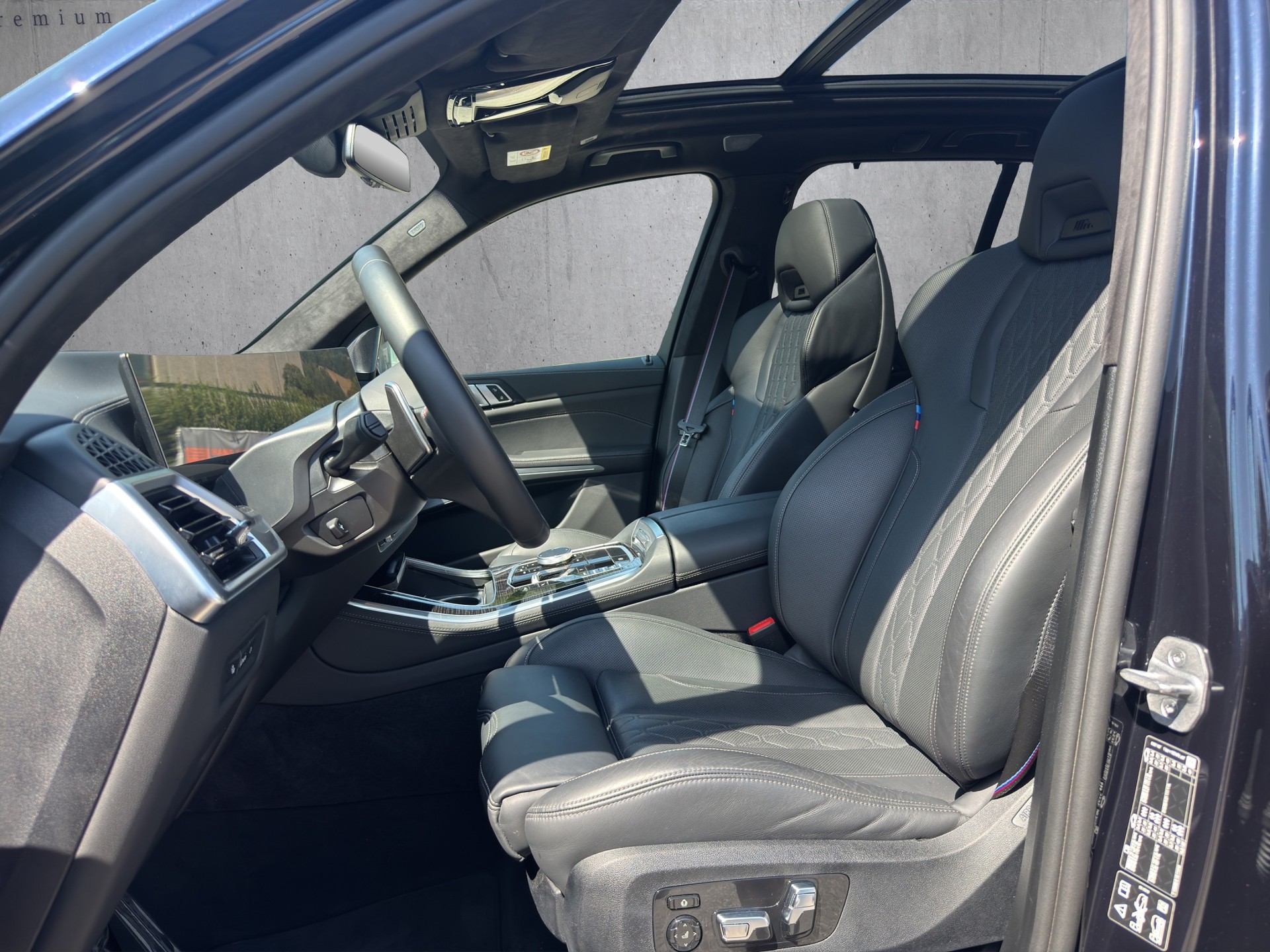 BMW X5 xDrive 48V M60i M Sport Pro Steptronic-image-8