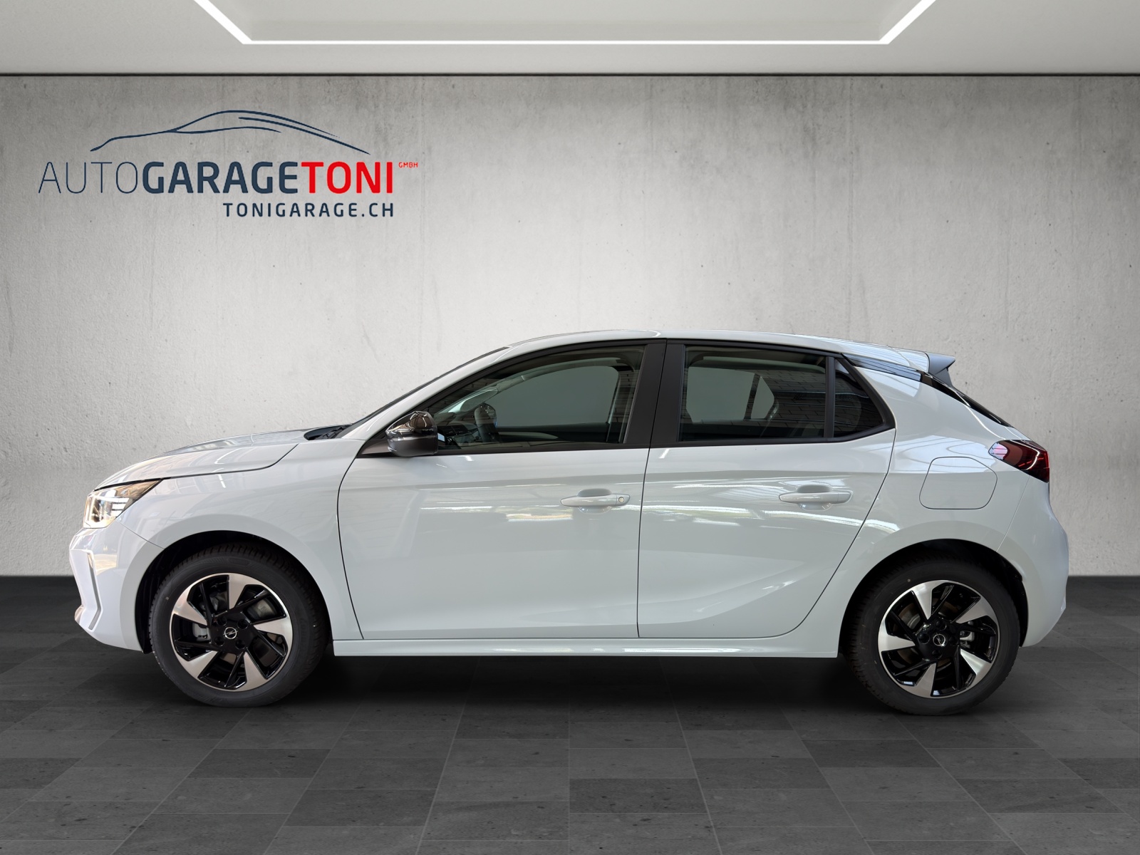 OPEL Corsa e- 50kWh Edition-showroom-element-3