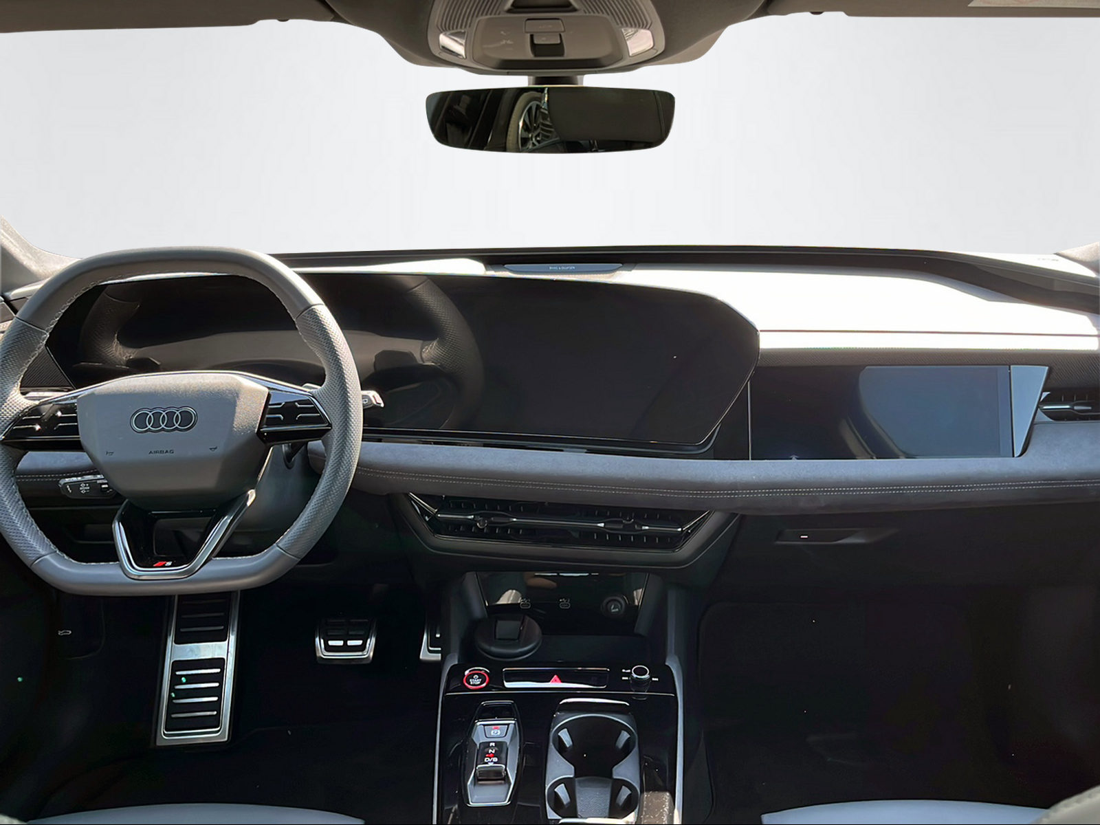 AUDI S6 e-tron Avant quattro-image-9
