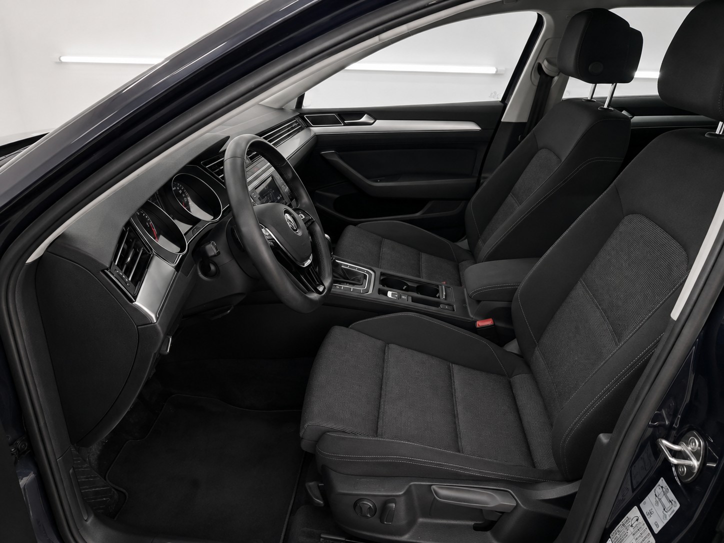 VW Passat Variant 2.0 TDI BMT Comfortline DSG-showroom-element-2