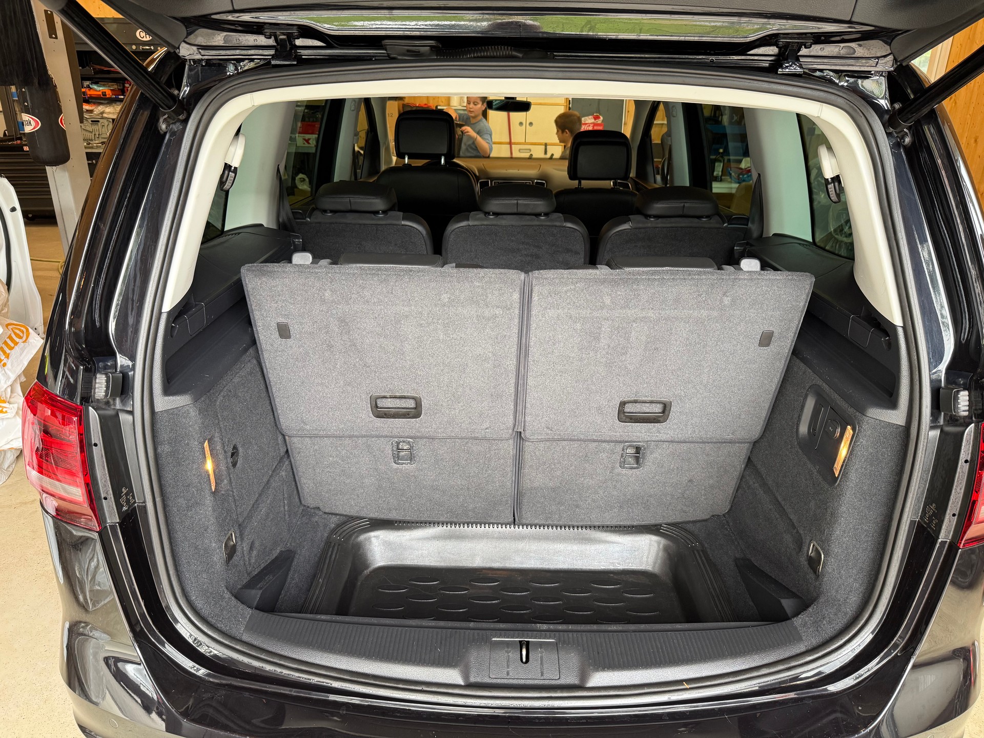 VW Sharan 2.0 TDI BMT Highline DSG-image-16