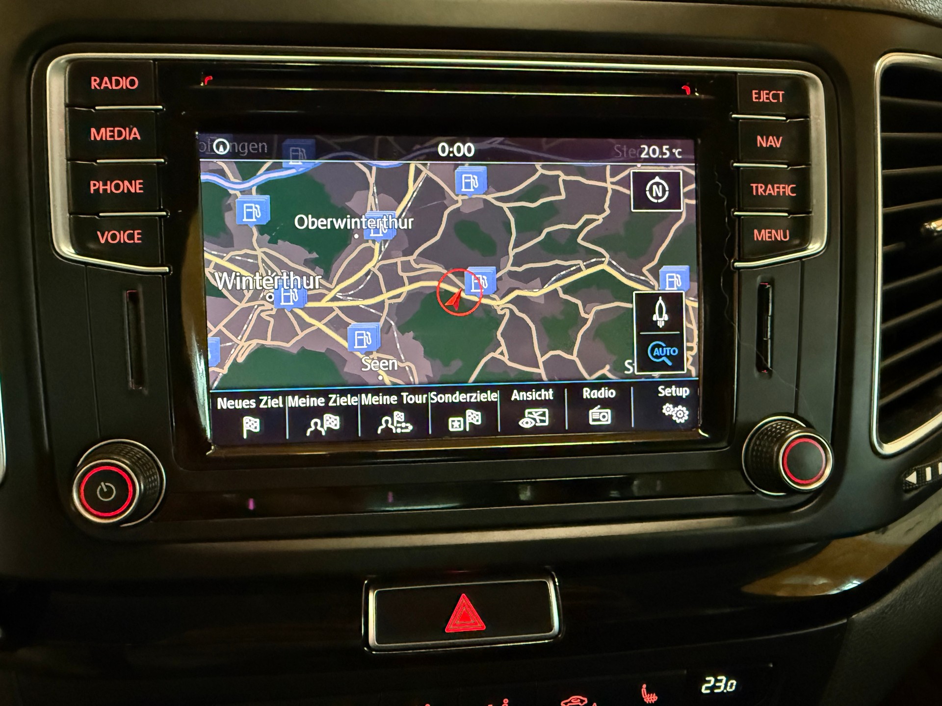VW Sharan 2.0 TDI BMT Highline DSG-image-13