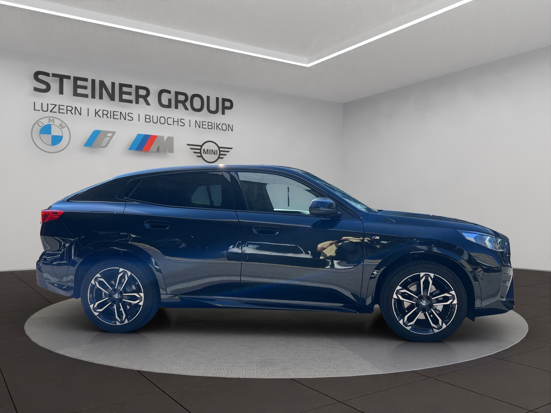BMW X2 xDrive 20d 48V M Sport-showroom-element-3