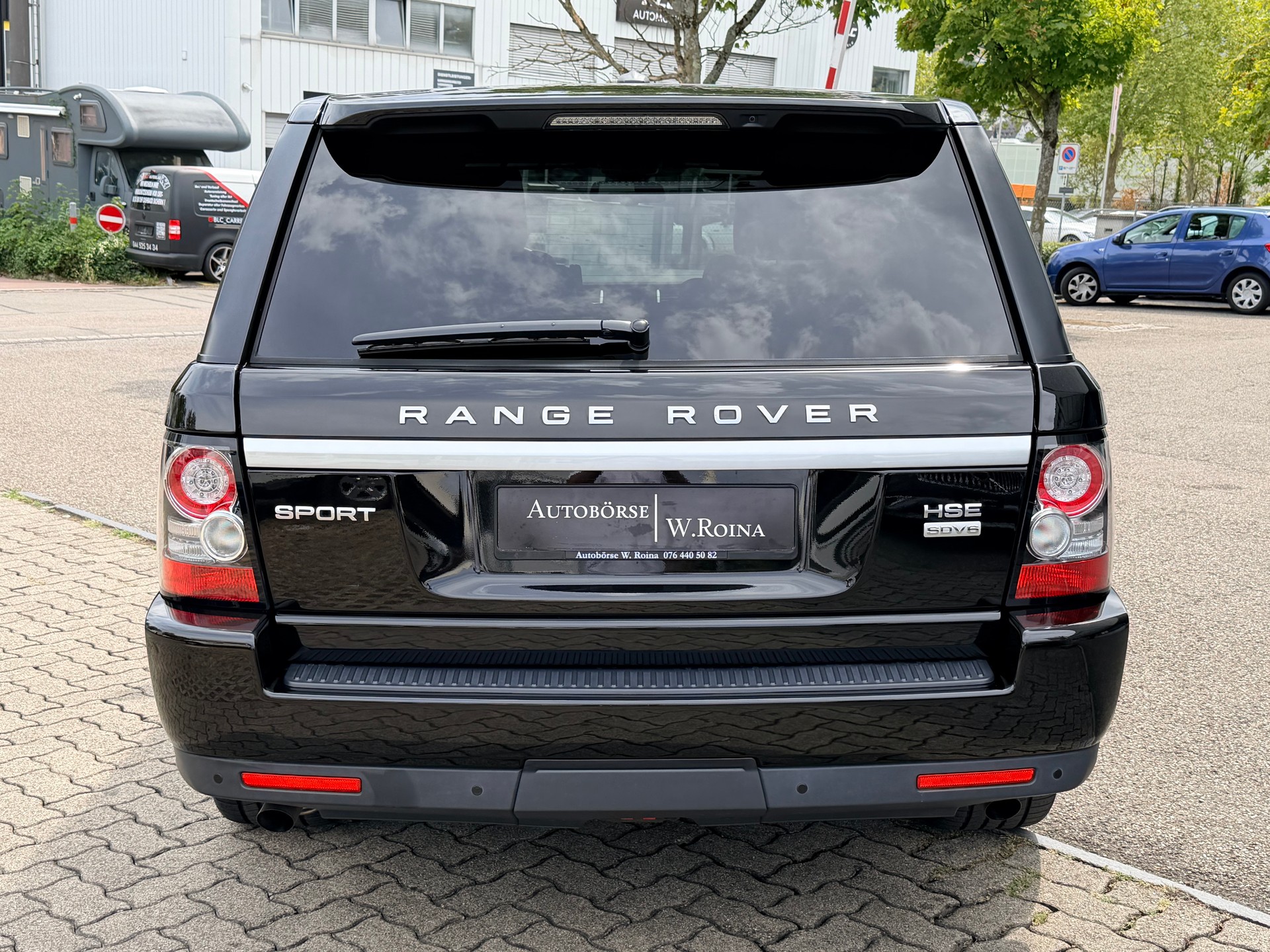 LAND ROVER Range Rover Sport 3.0 TDV6 HSE Automatic-showroom-element-3